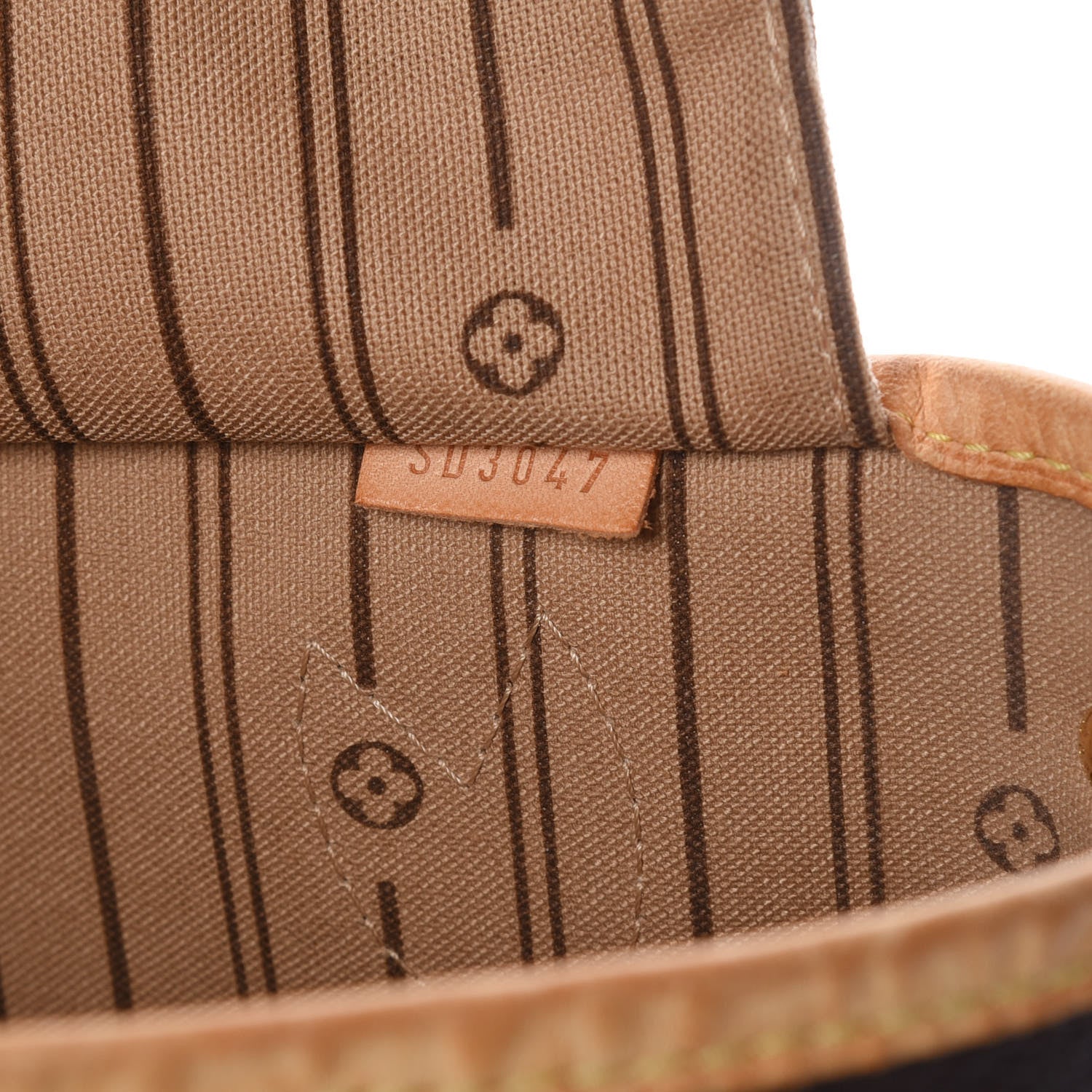 Louis Vuitton Monogram Neverfull PM 7 of 19