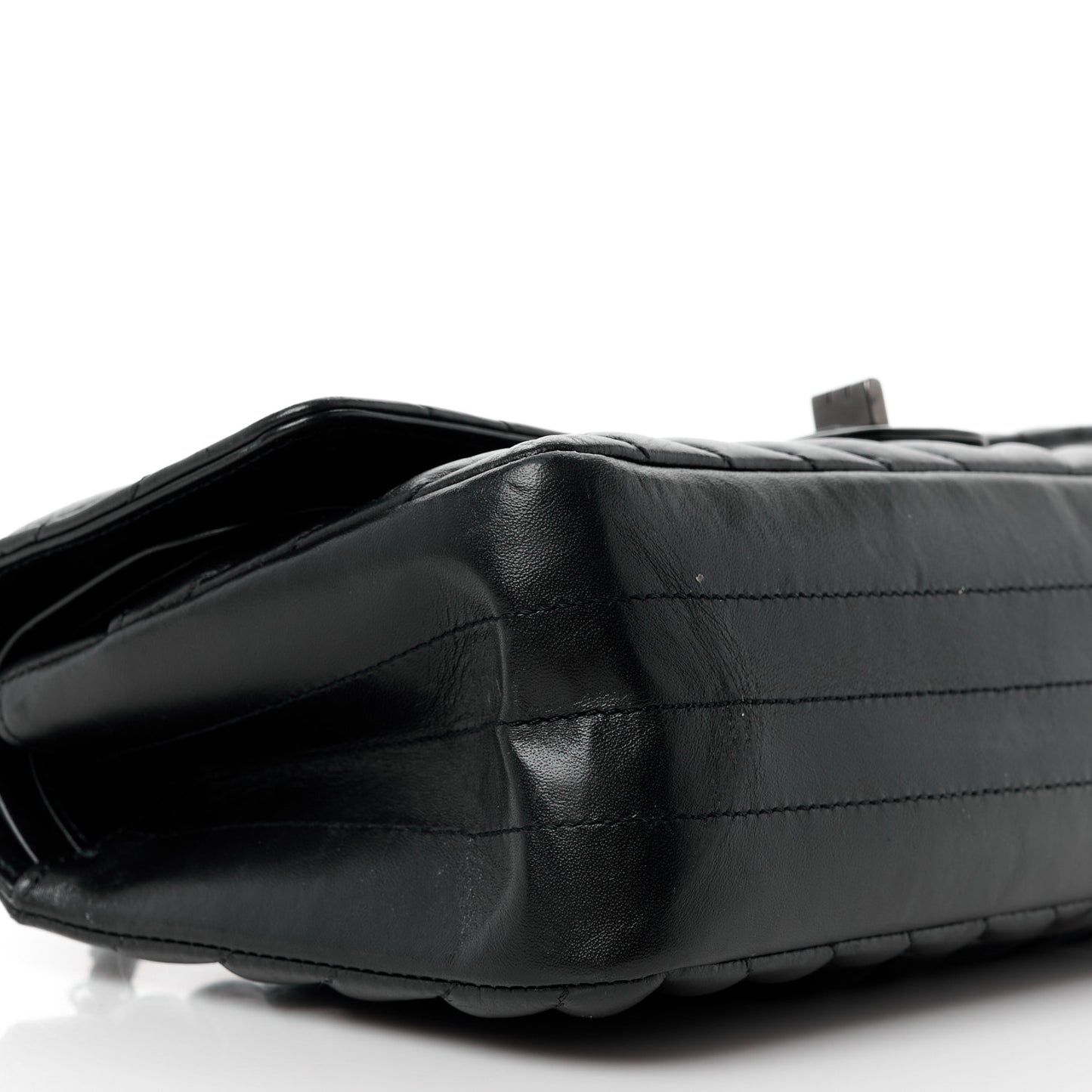 Aged Calfskin Chevron Quilted 2.55 Reissue 225 Flap So Black