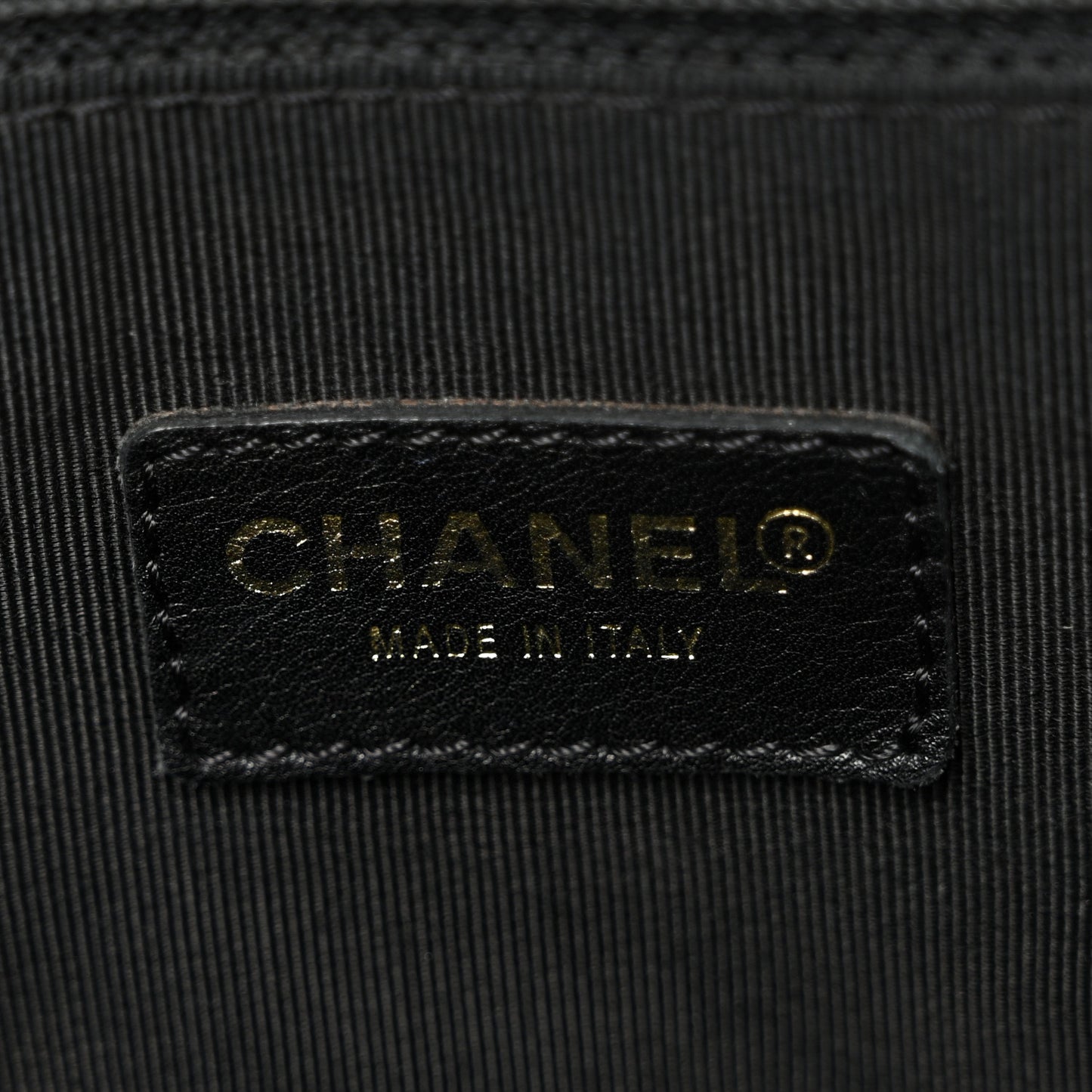 Caviar Diamond Quilted Flap Shoulder Bag Black