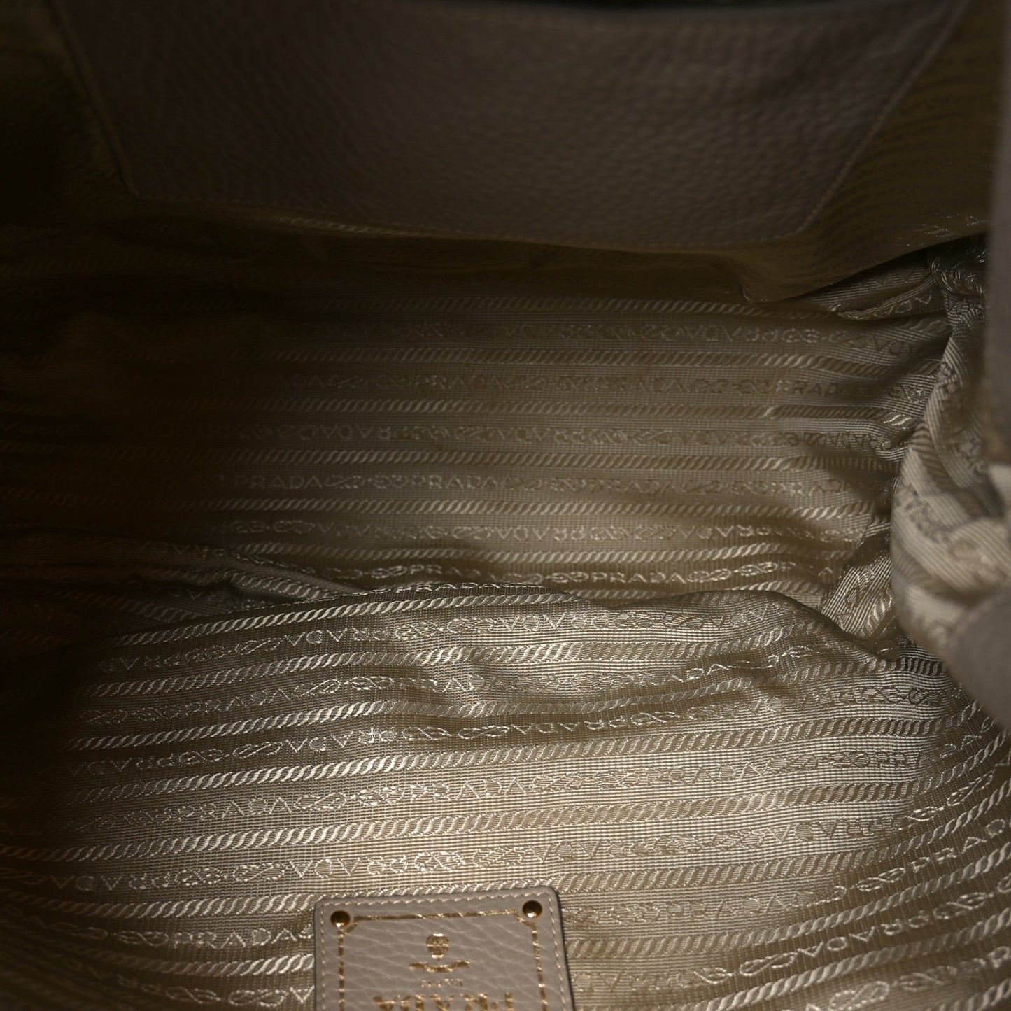 Vitello Daino Side Pocket Hobo Pomice