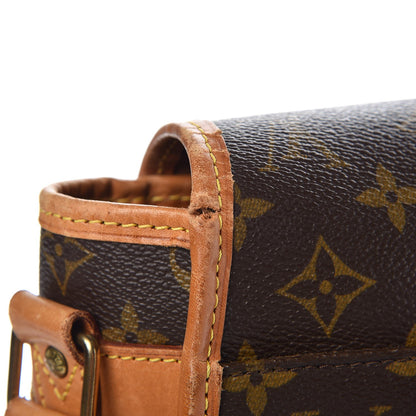 Louis Vuitton Monogram Sac Gibeciere GM 24 of 24