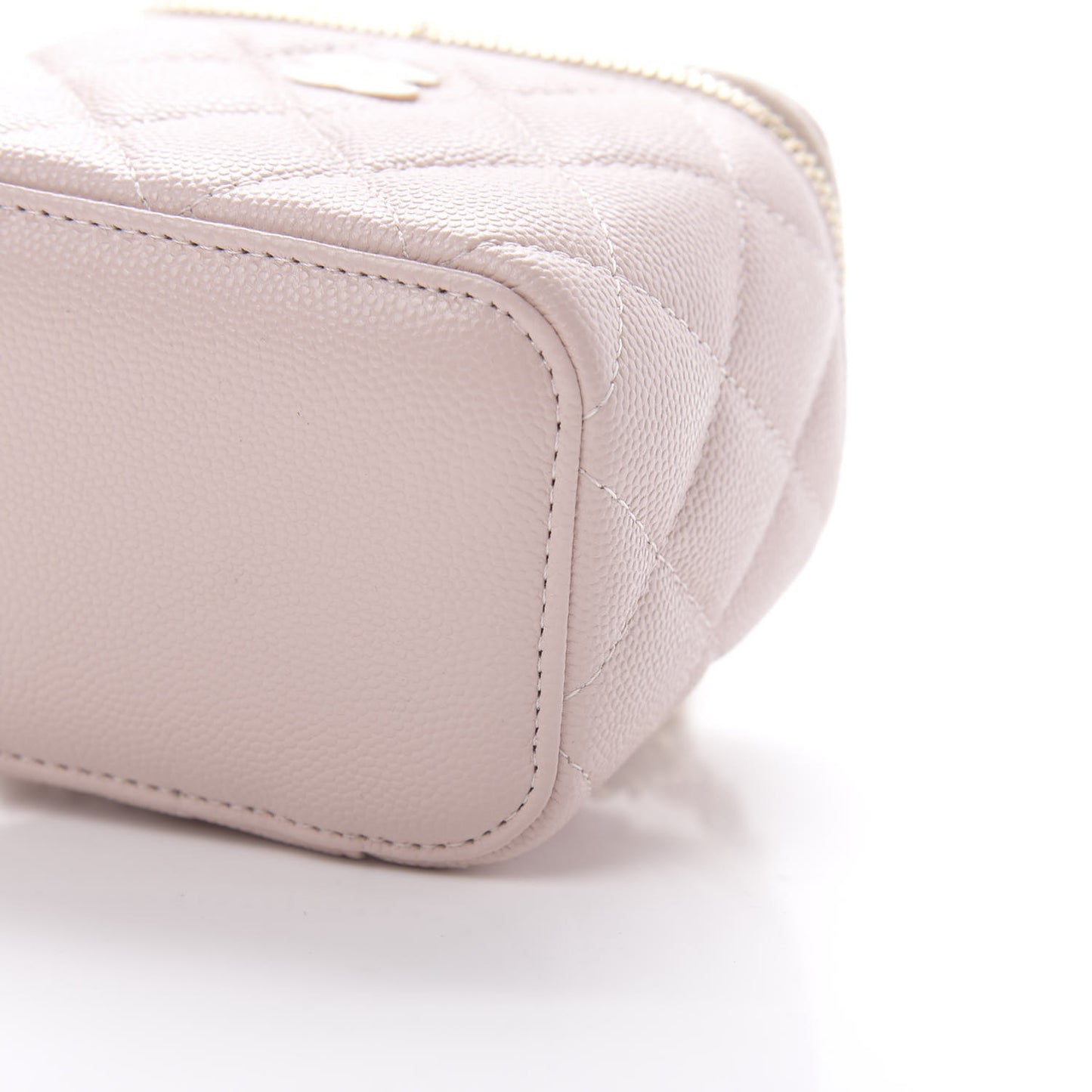Caviar Quilted Mini Vanity Case With Chain Light Pink