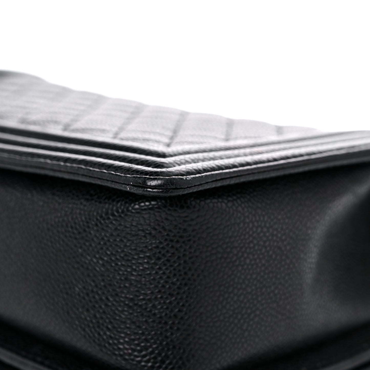 Caviar Quilted New Medium Boy Flap Black