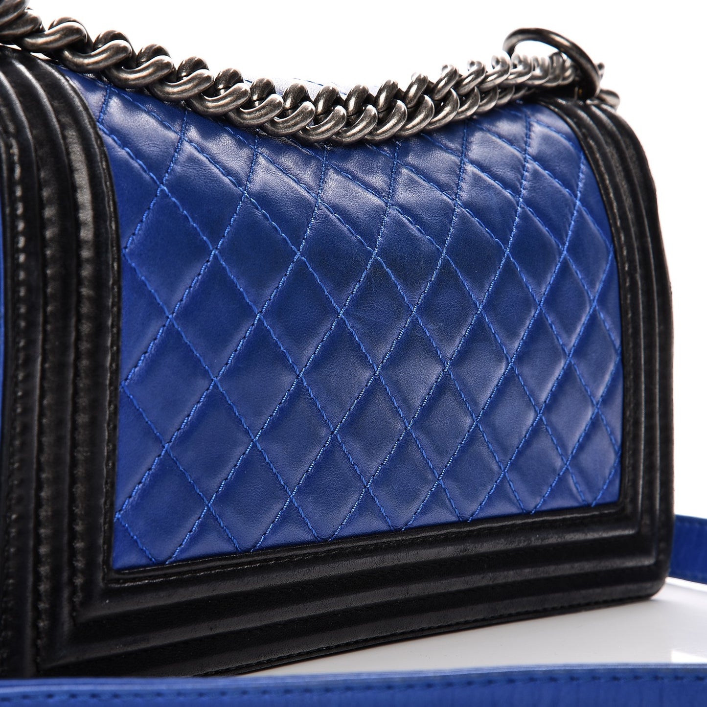 Lambskin Quilted Medium Boy Flap Black Blue