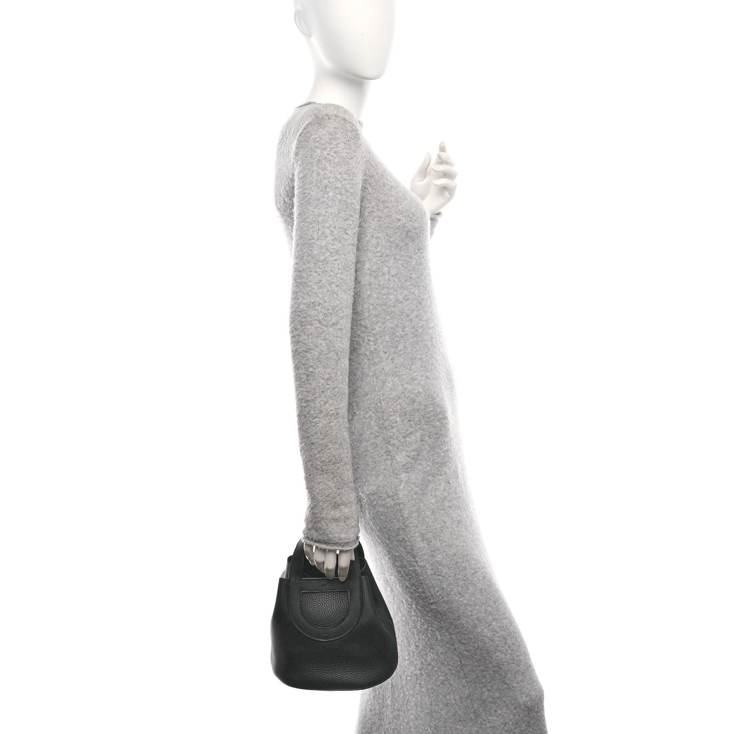 Hermes Taurillon Clemence Swift In-The-Loop 18 Bag Black 2 of 10