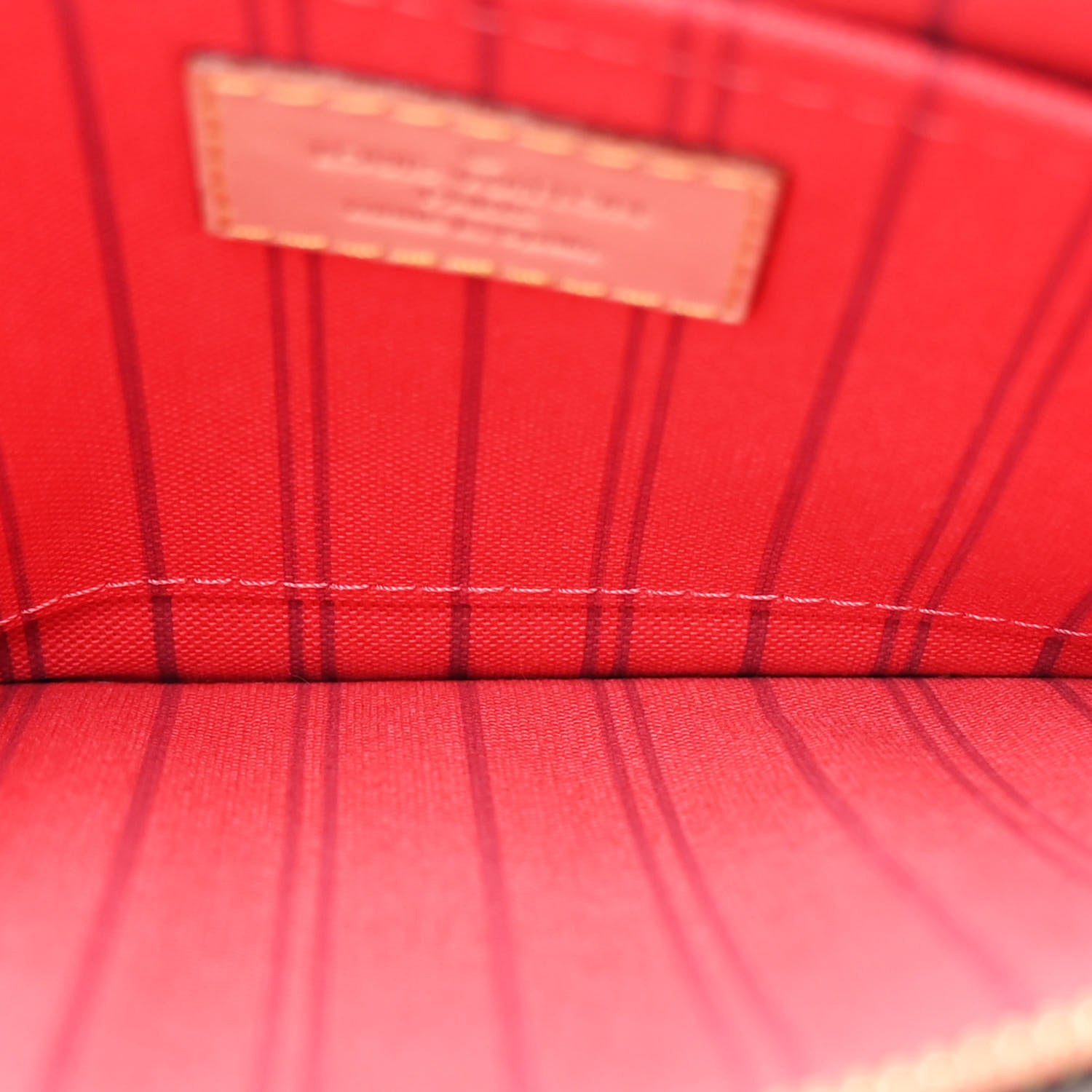Louis Vuitton Monogram V Neverfull MM Grenade 7 of 11