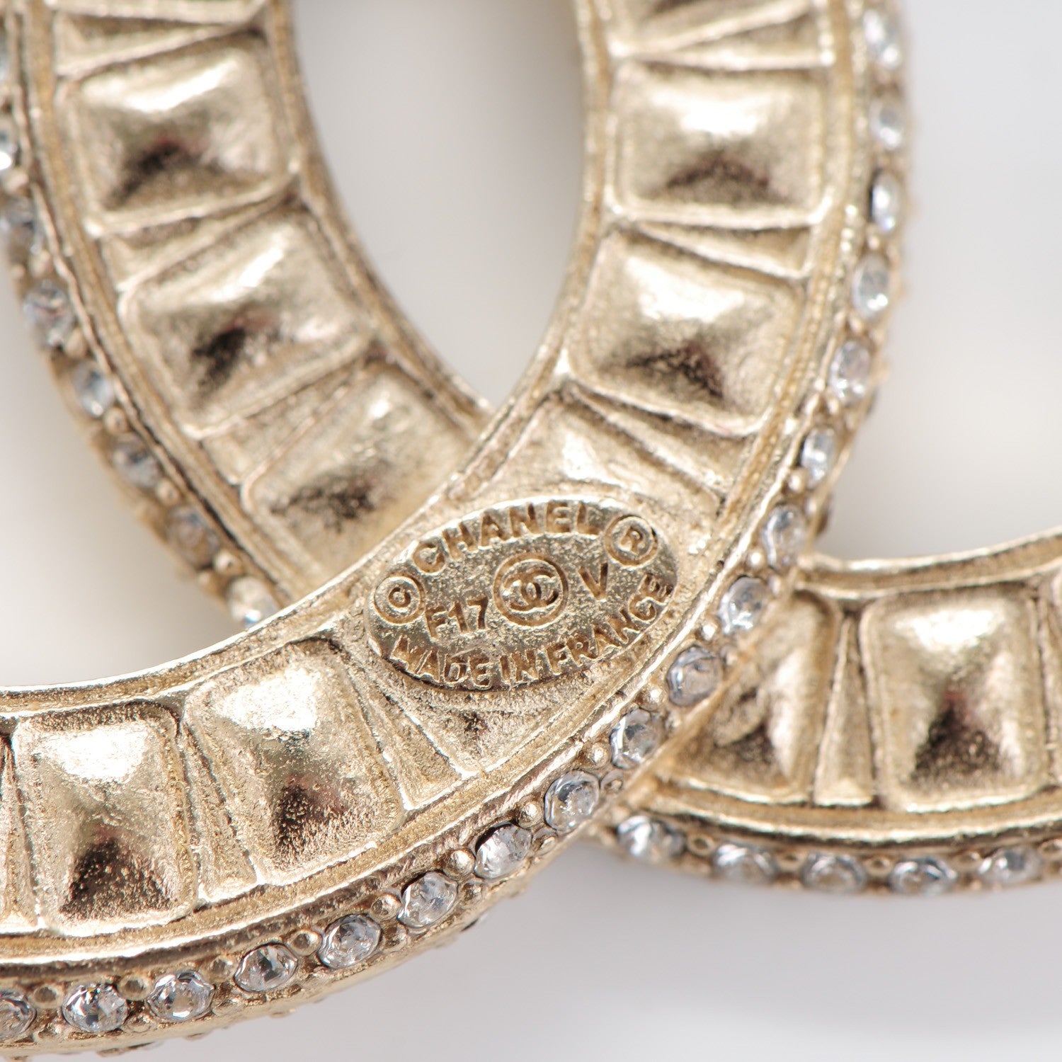 Chanel Baguette Crystal CC Brooch Gold 4 of 5