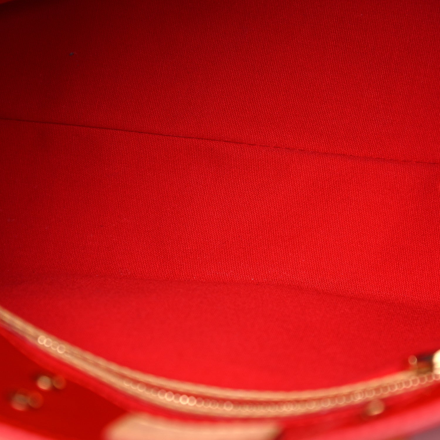Louis Vuitton Vernis Reade PM Rouge 11 of 14