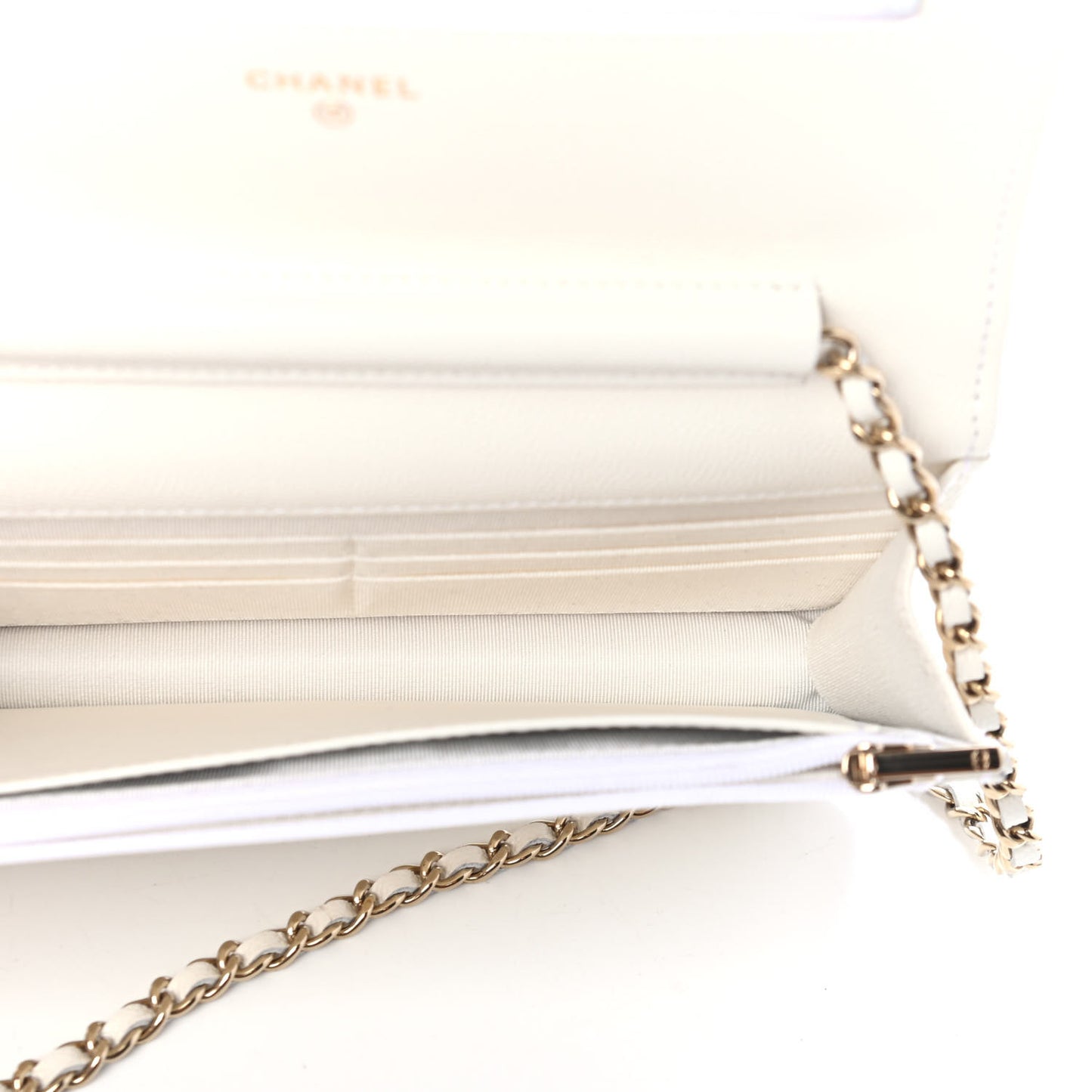 Caviar Quilted Wallet On Chain WOC White