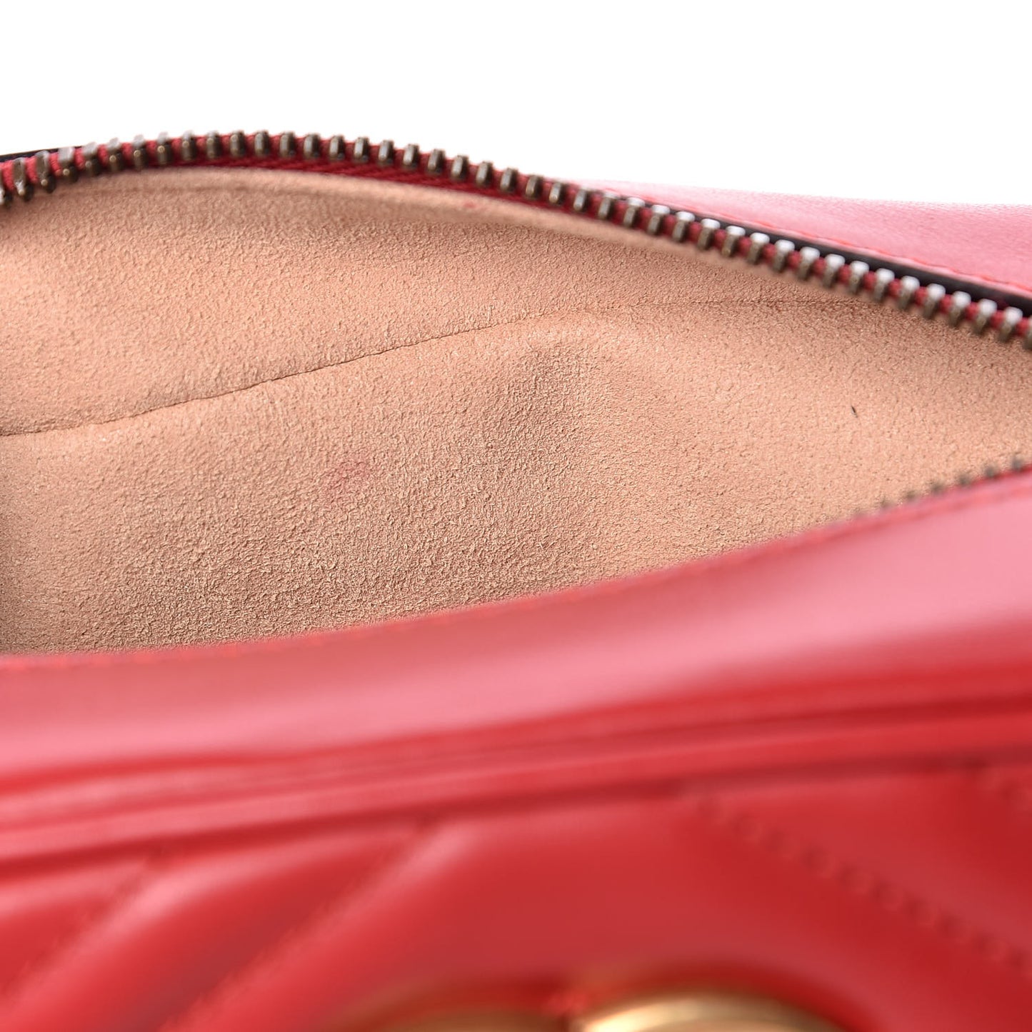 Calfskin Matelasse Small GG Marmont Chain Shoulder Bag Hibiscus Red