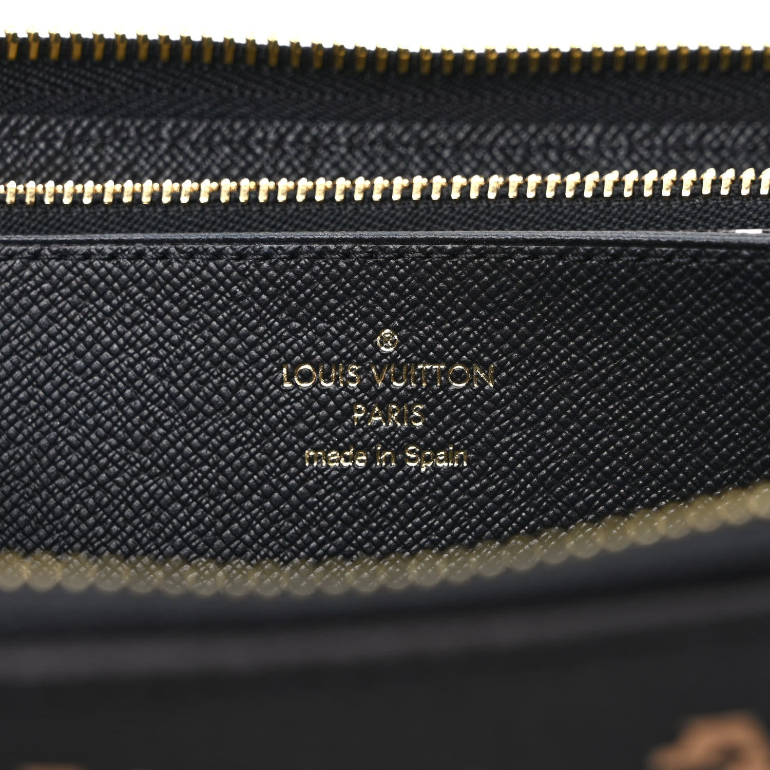 Louis Vuitton Monogram Giant Jungle Zippy Wallet Black 6 of 6