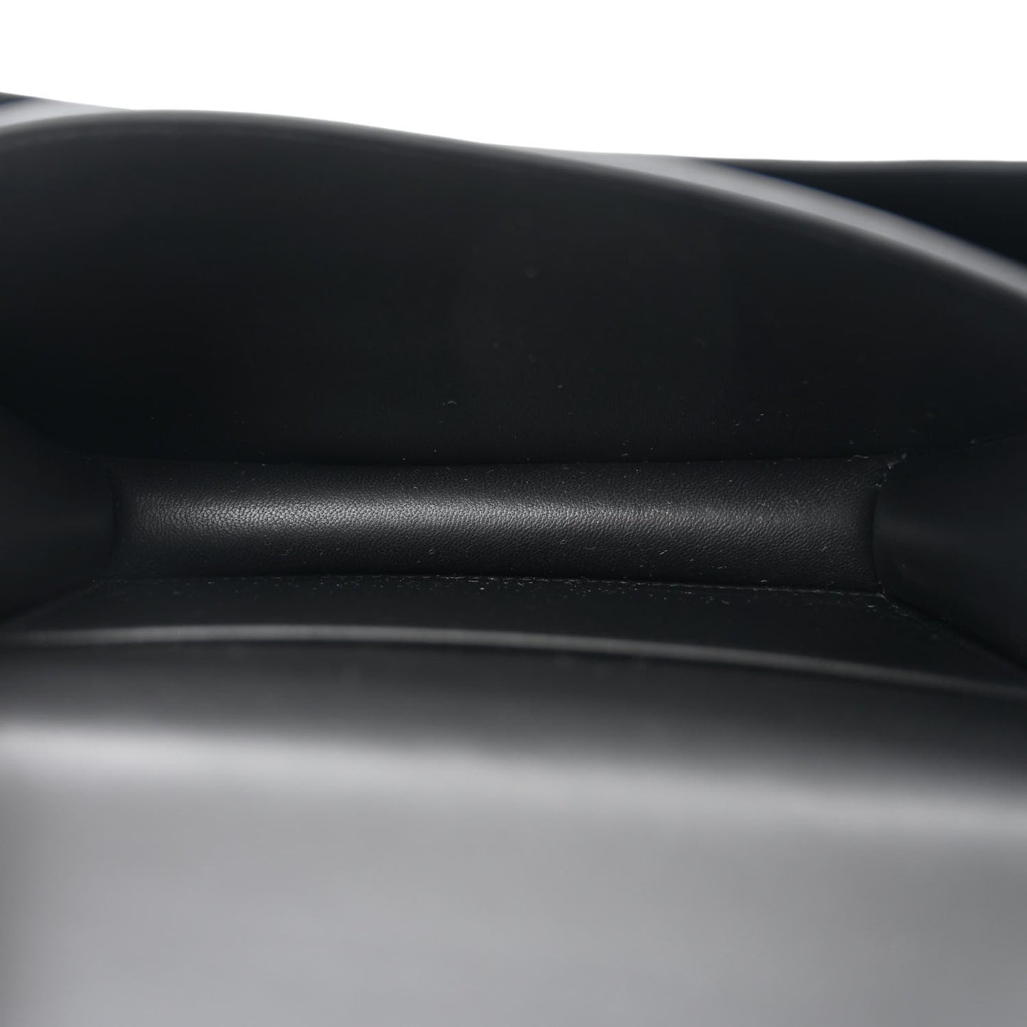 Epsom Constance 18 Black