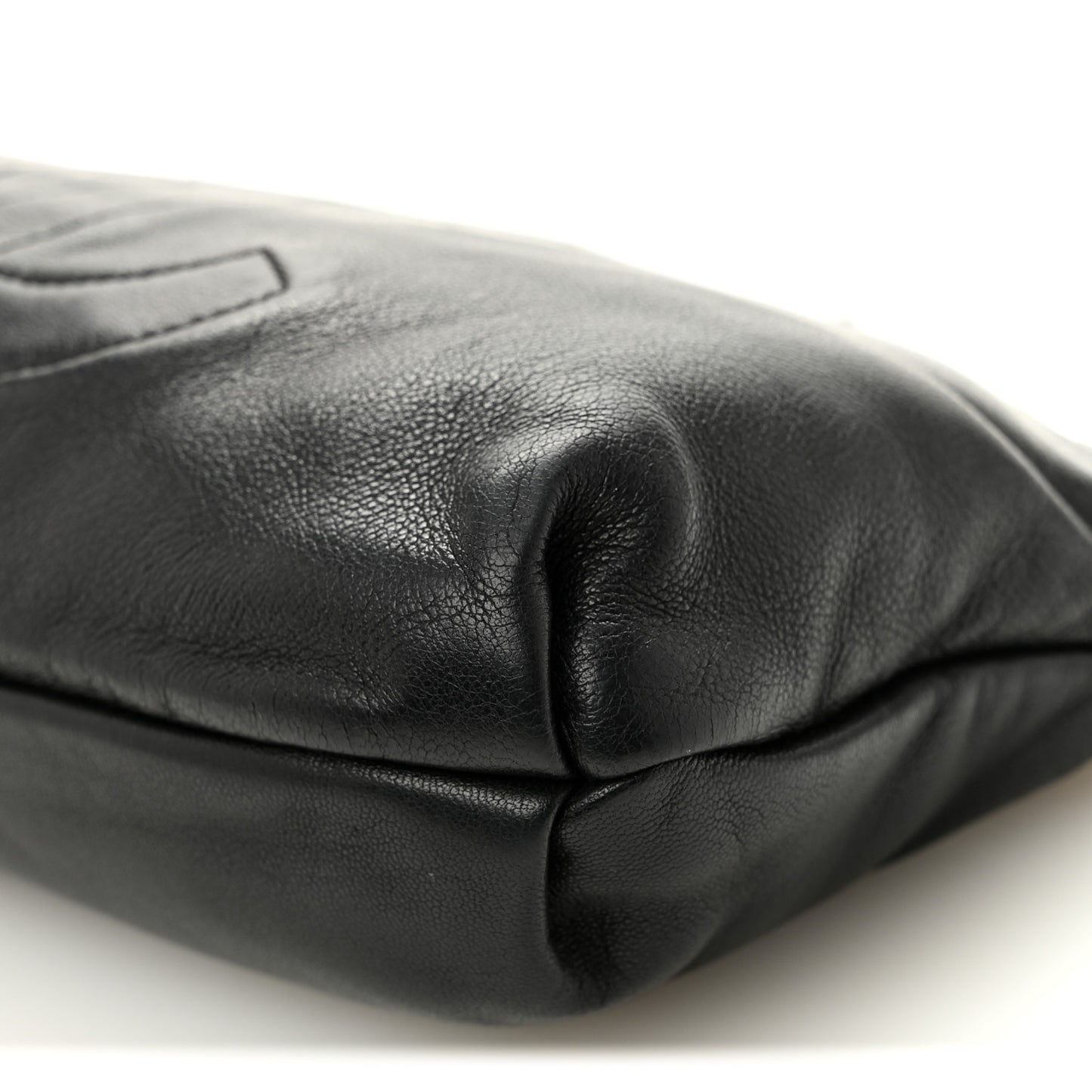 Lambskin Soft Chain Pochette Black