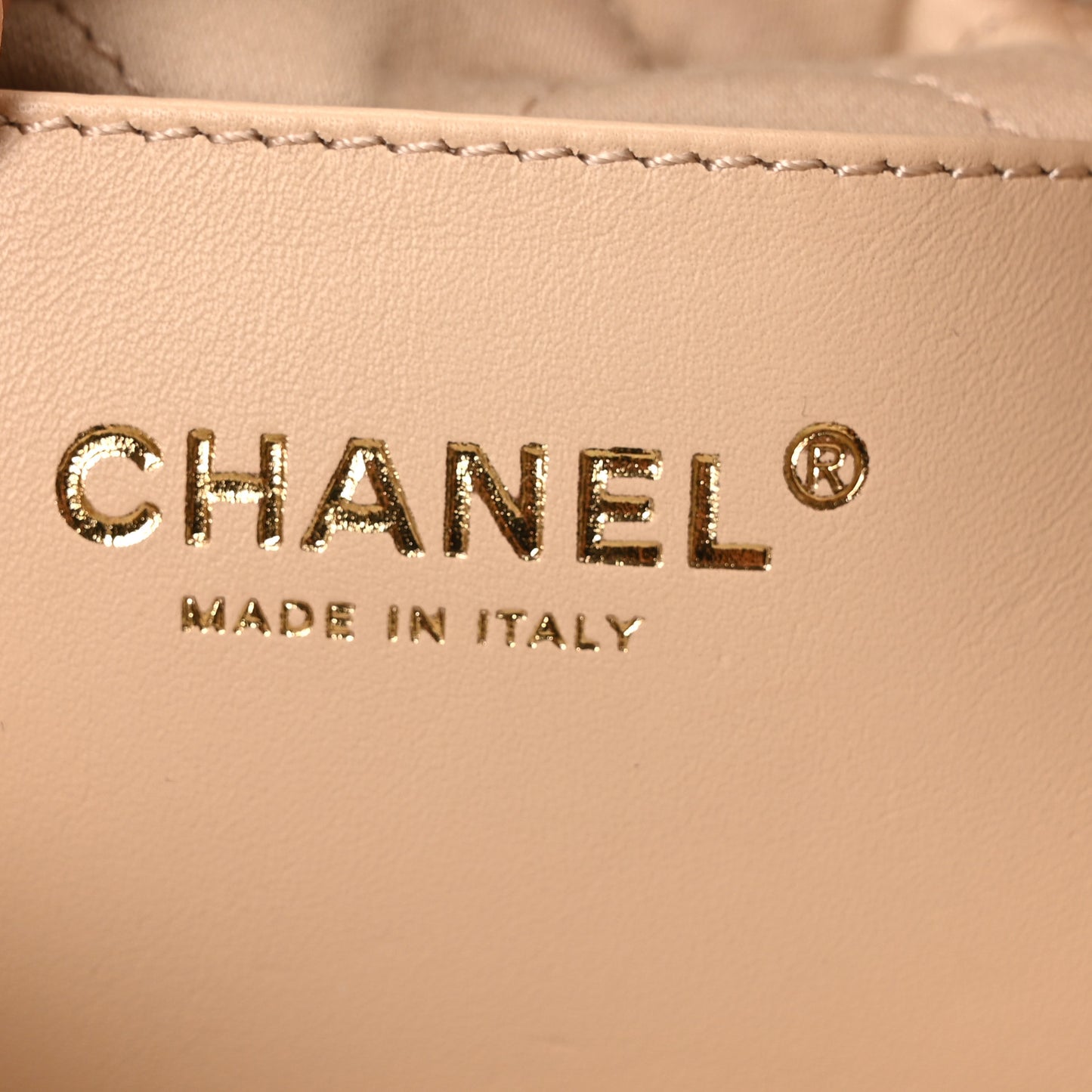 Shiny Calfskin Quilted Mini Chanel 22 White