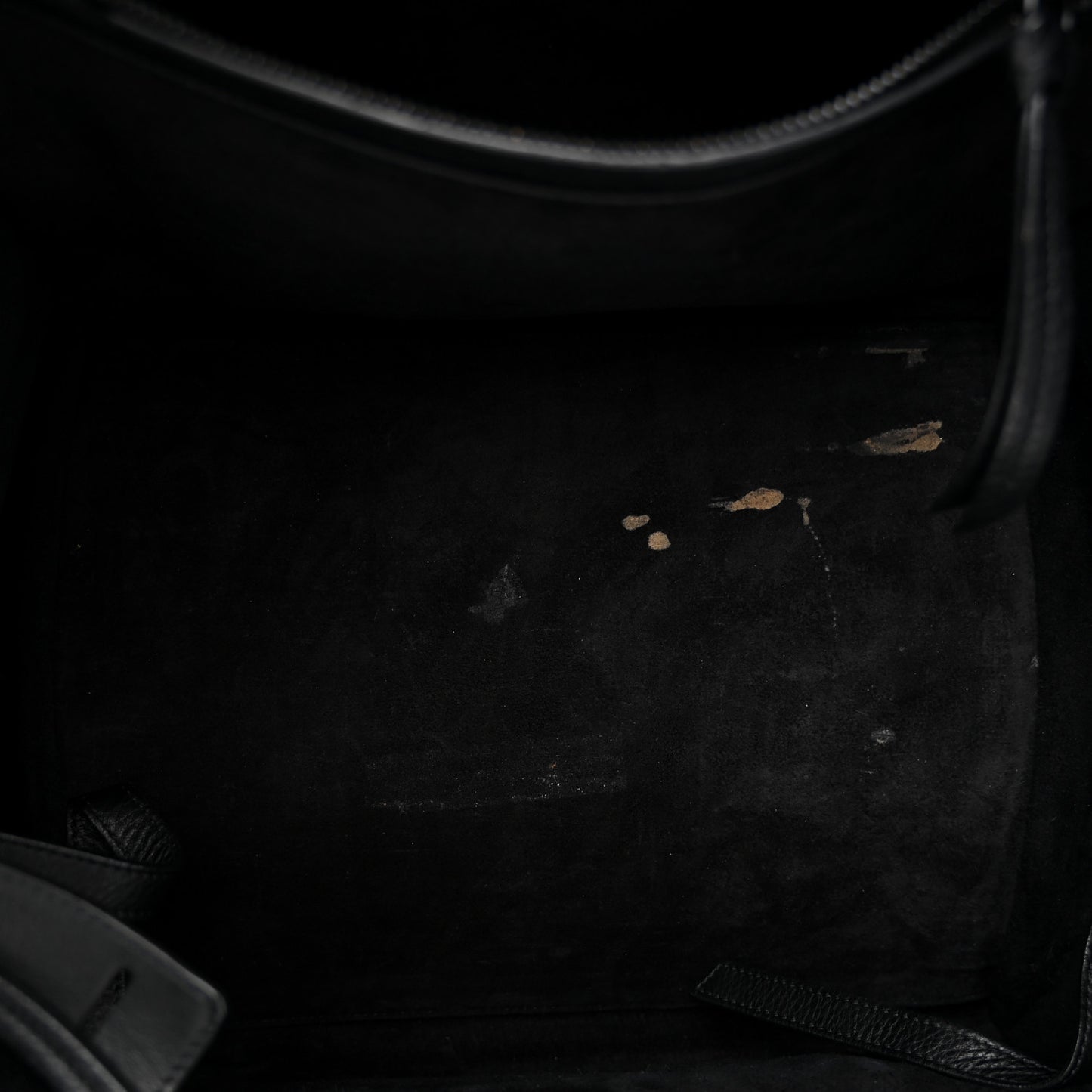 Grained Calfskin Medium Phantom Luggage Black