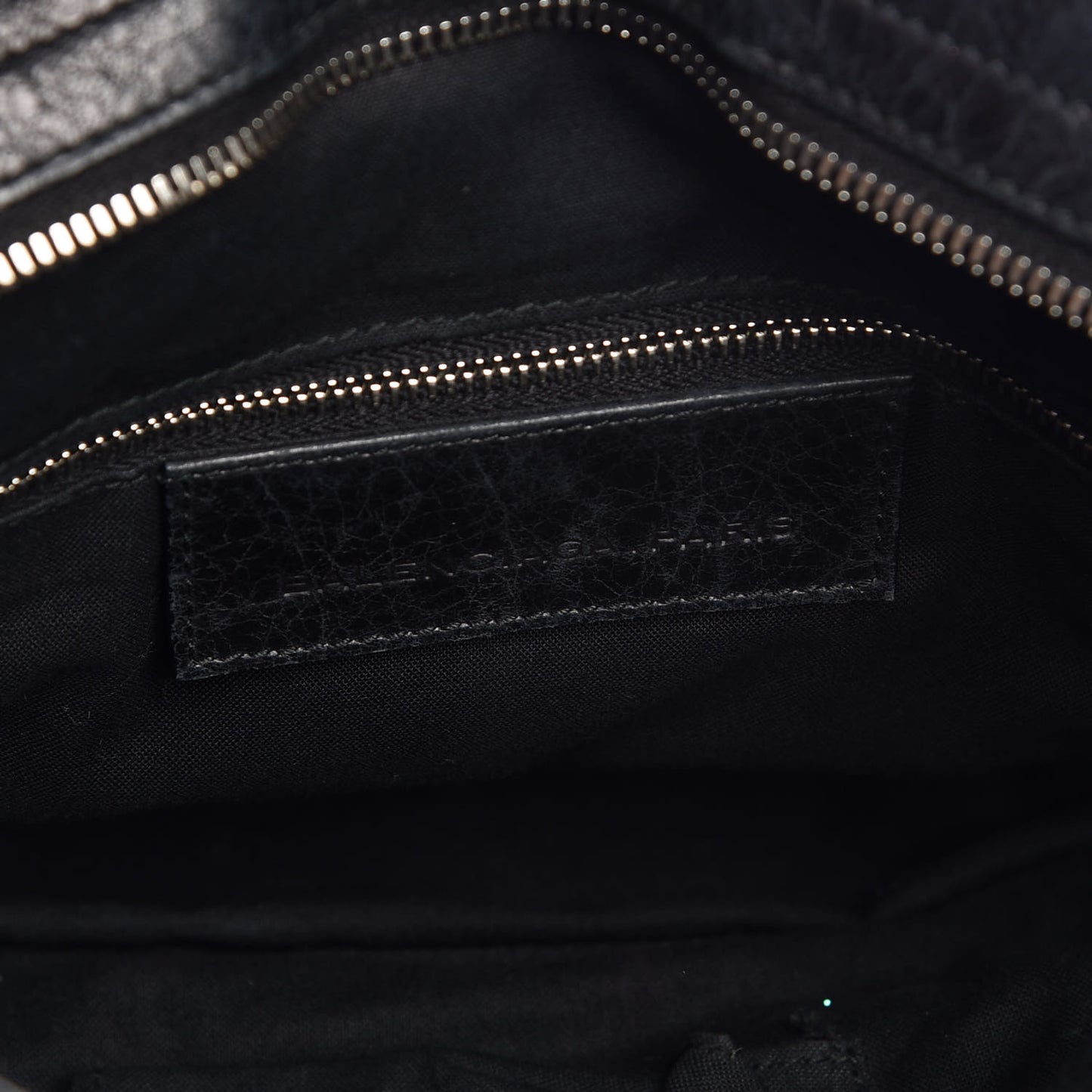 Agneau Giant 12 Silver Hardware Town Black