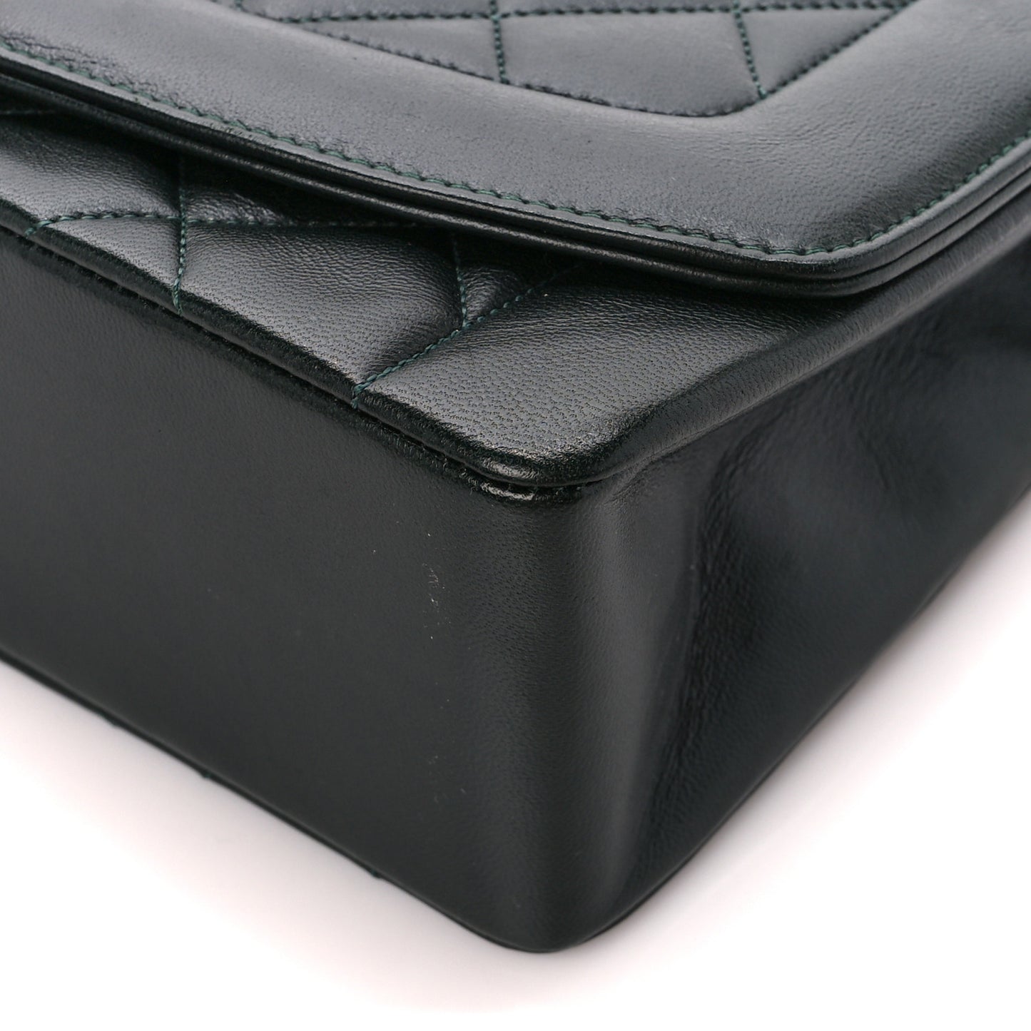 Lambskin Quilted Medium Single Flap Green