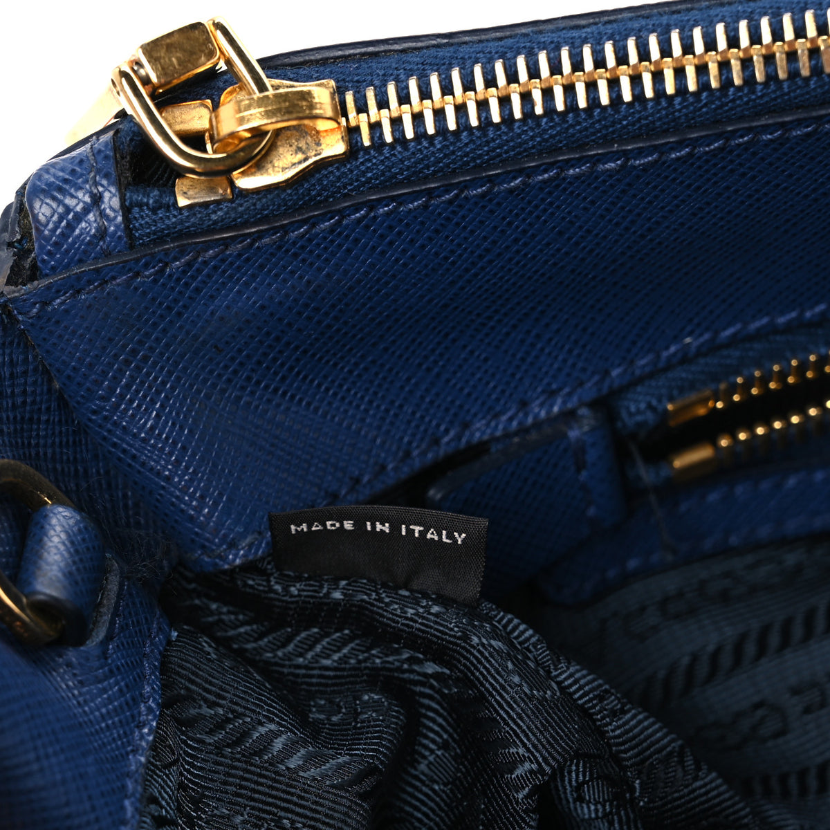 Saffiano Lux Medium Galleria Double Zip Tote Blue