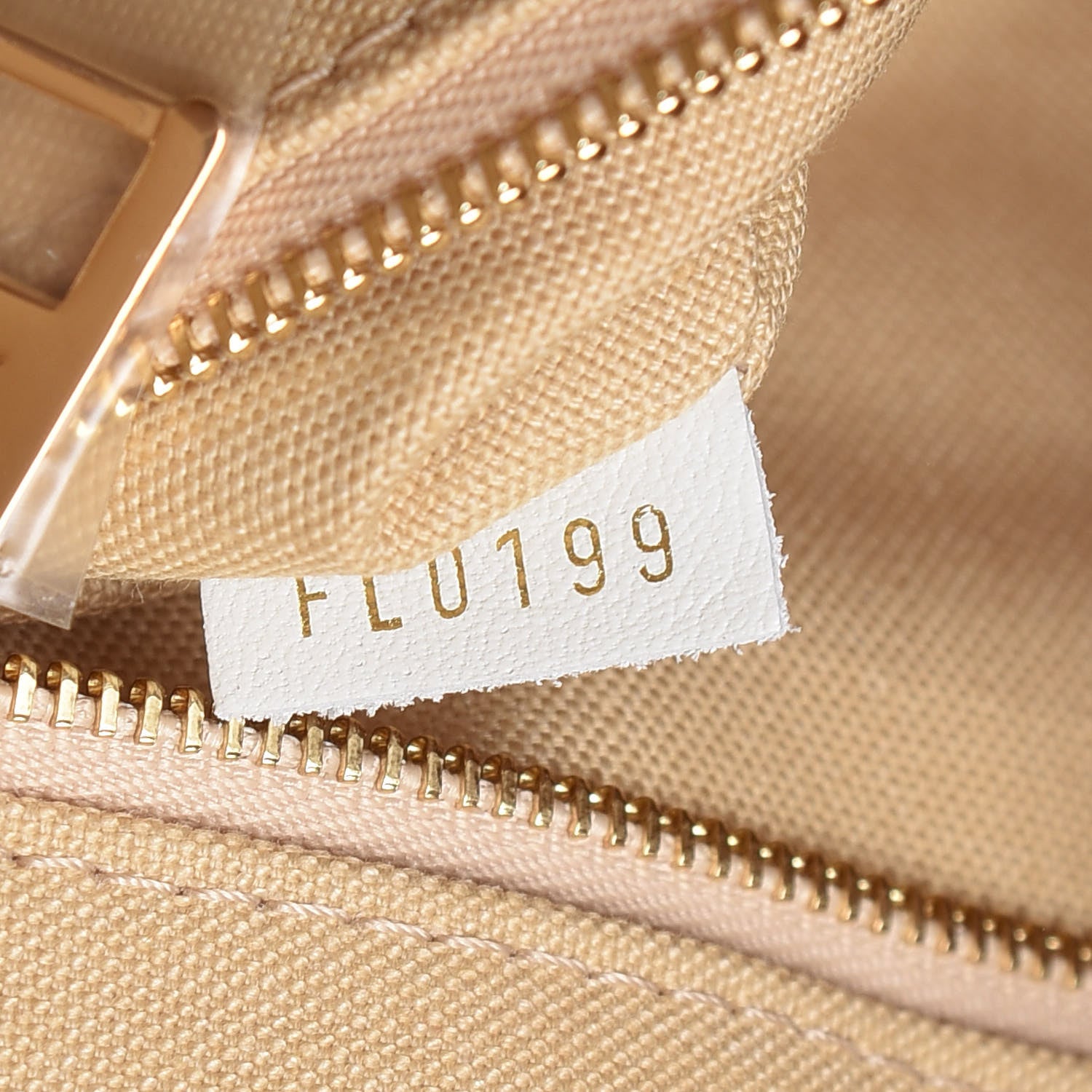 Louis Vuitton Monogram Giant Onthego GM Kaki Beige 10 of 11