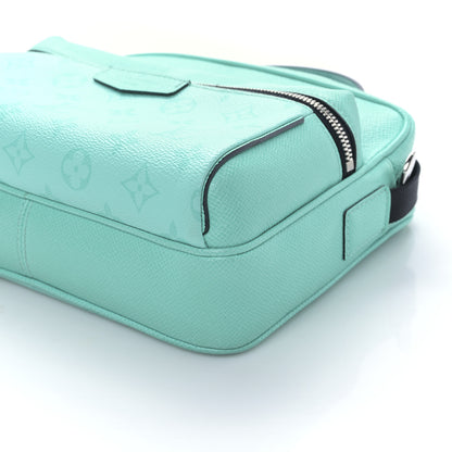 Louis Vuitton Taiga Monogram Outdoor Messenger Miami Green 8 of 8