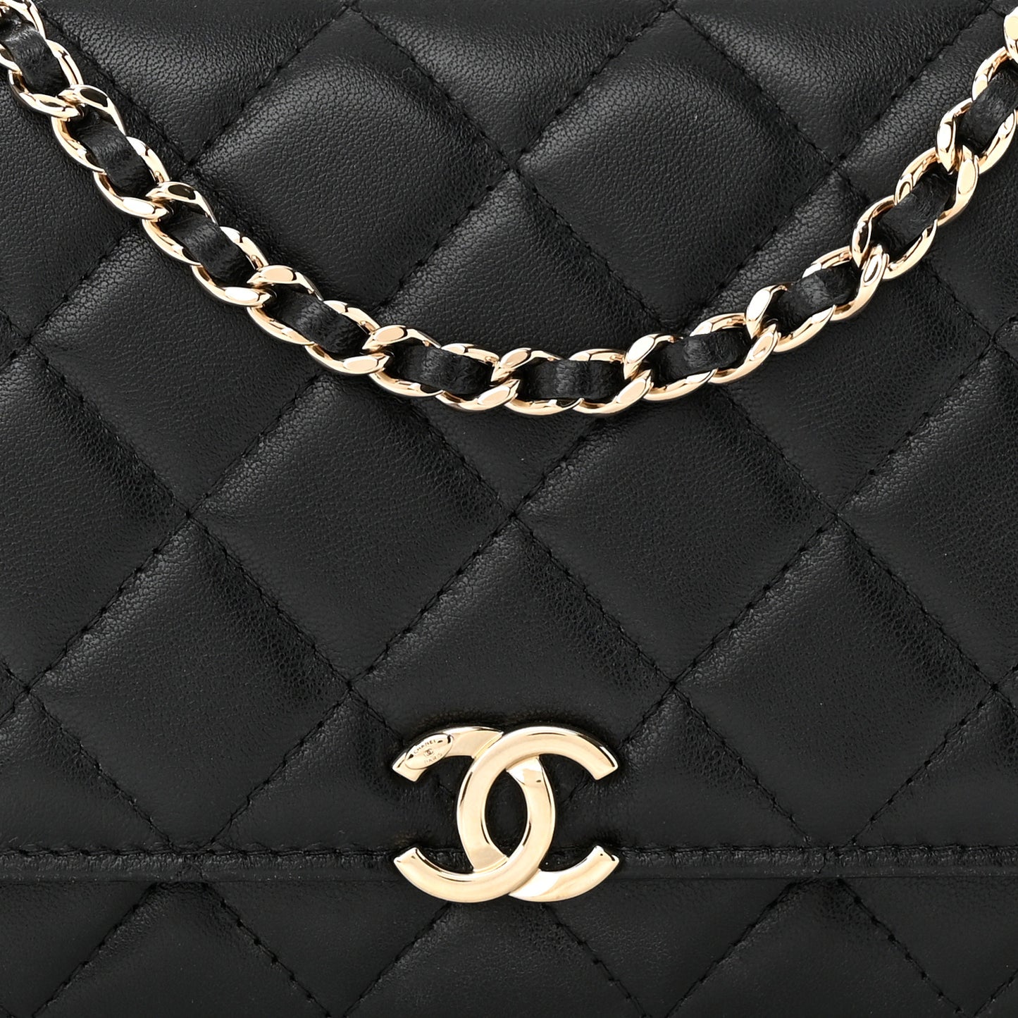 Lambskin Quilted Top Handle Wallet On Chain WOC Black