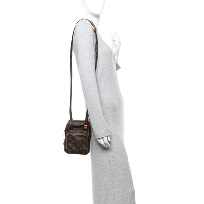 Louis Vuitton Monogram Amazone PM 2 of 11