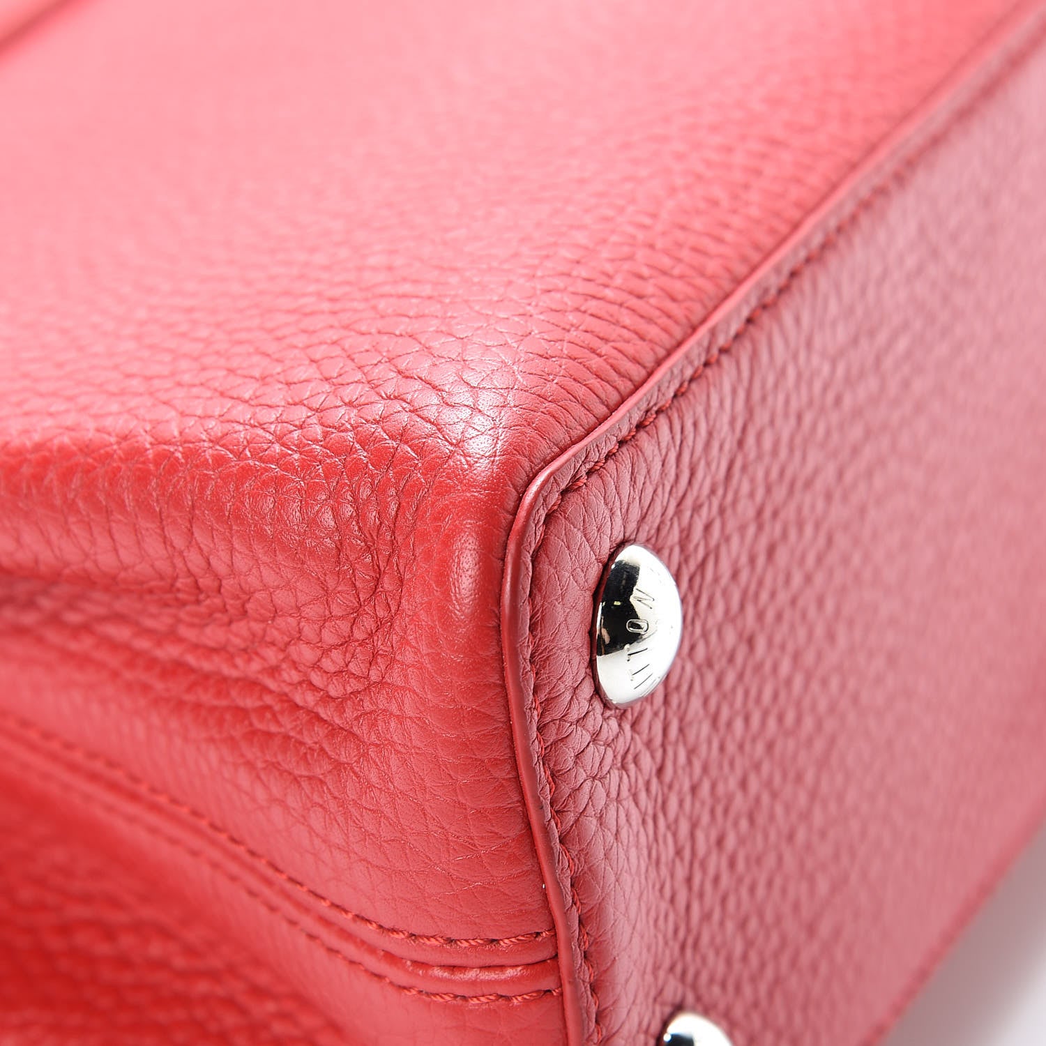 Louis Vuitton Taurillon Capucines BB Rubis 12 of 12