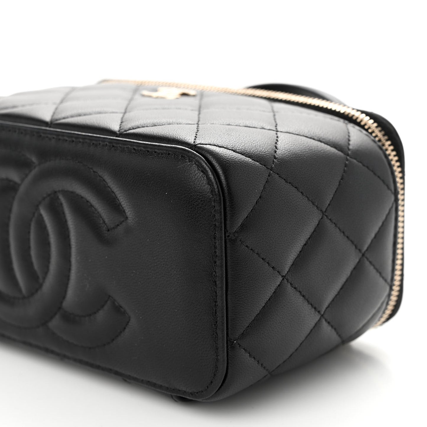 Lambskin Quilted Small Top Handle Vanity Case With Chain Black