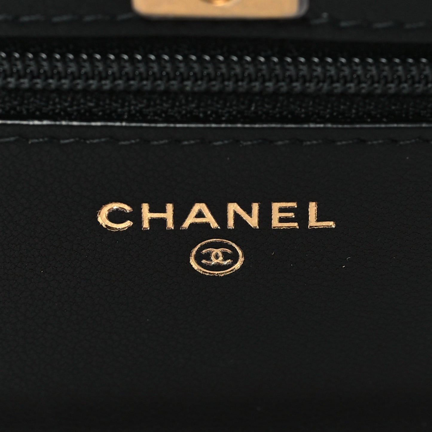 Lambskin Quilted CC Pearl Crush Wallet on Chain WOC Black