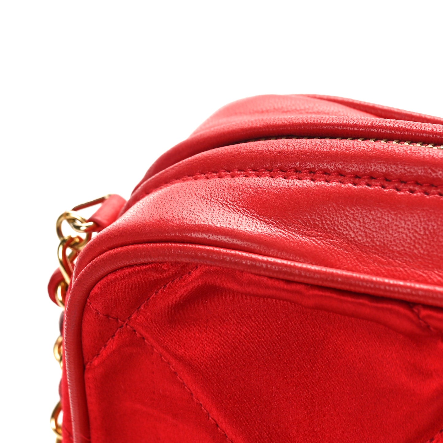 Satin Quilted CC Tassel Camera Case Red