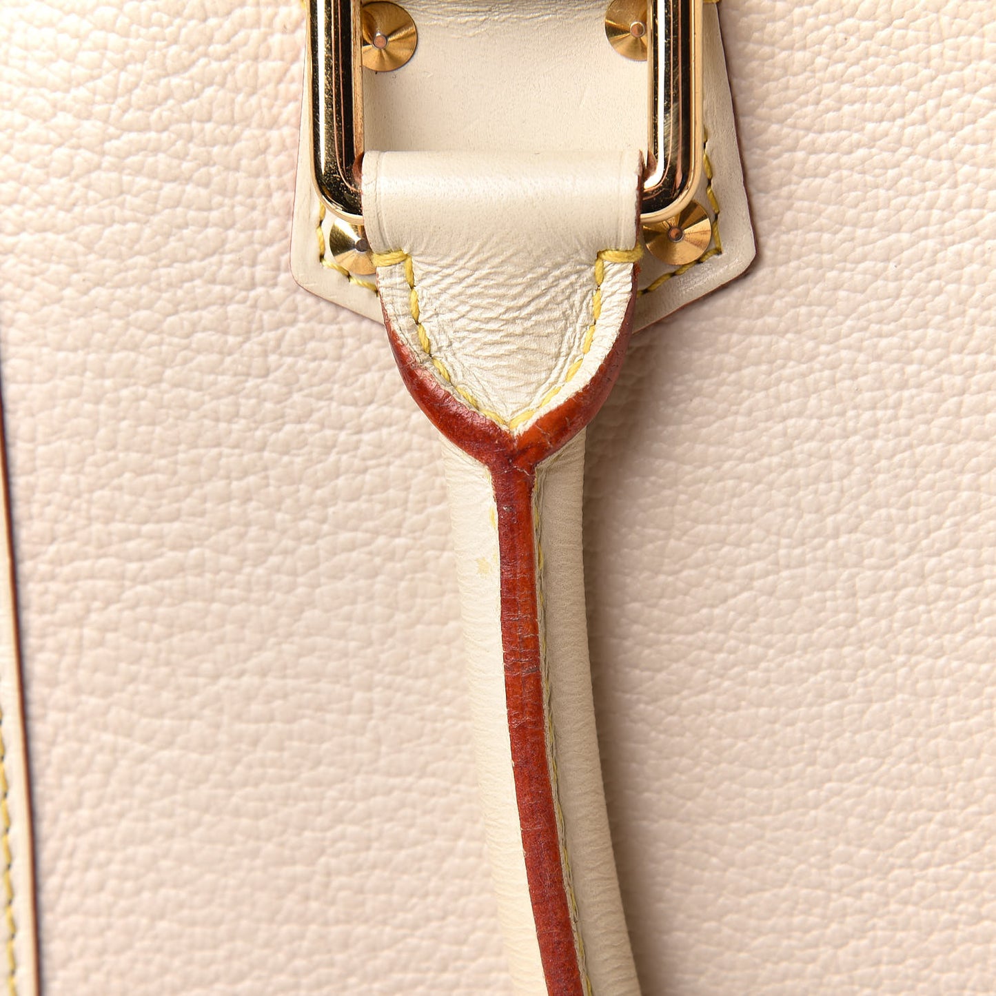 Suhali L Imprevisible White