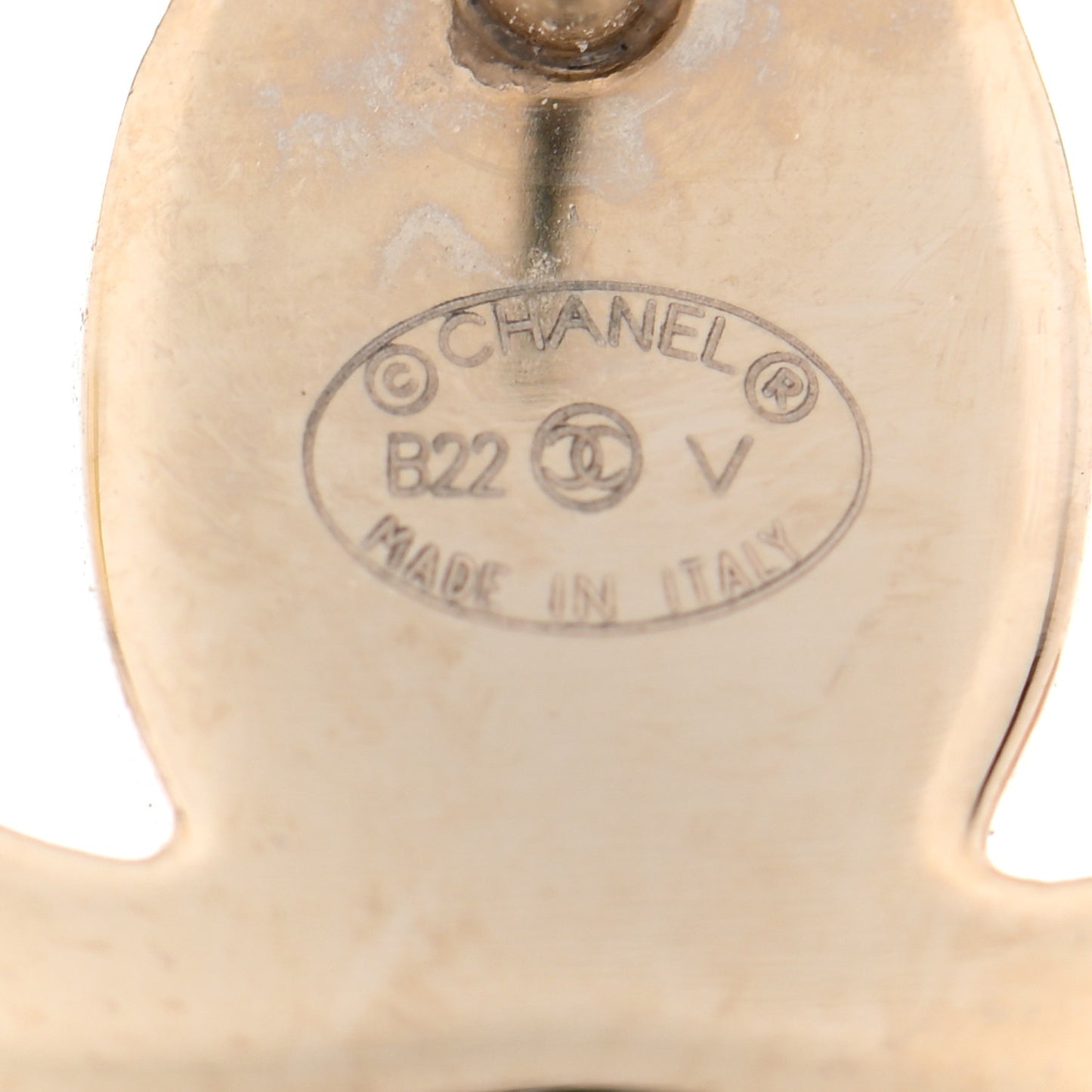 Metal CC Turnlock Earrings Gold