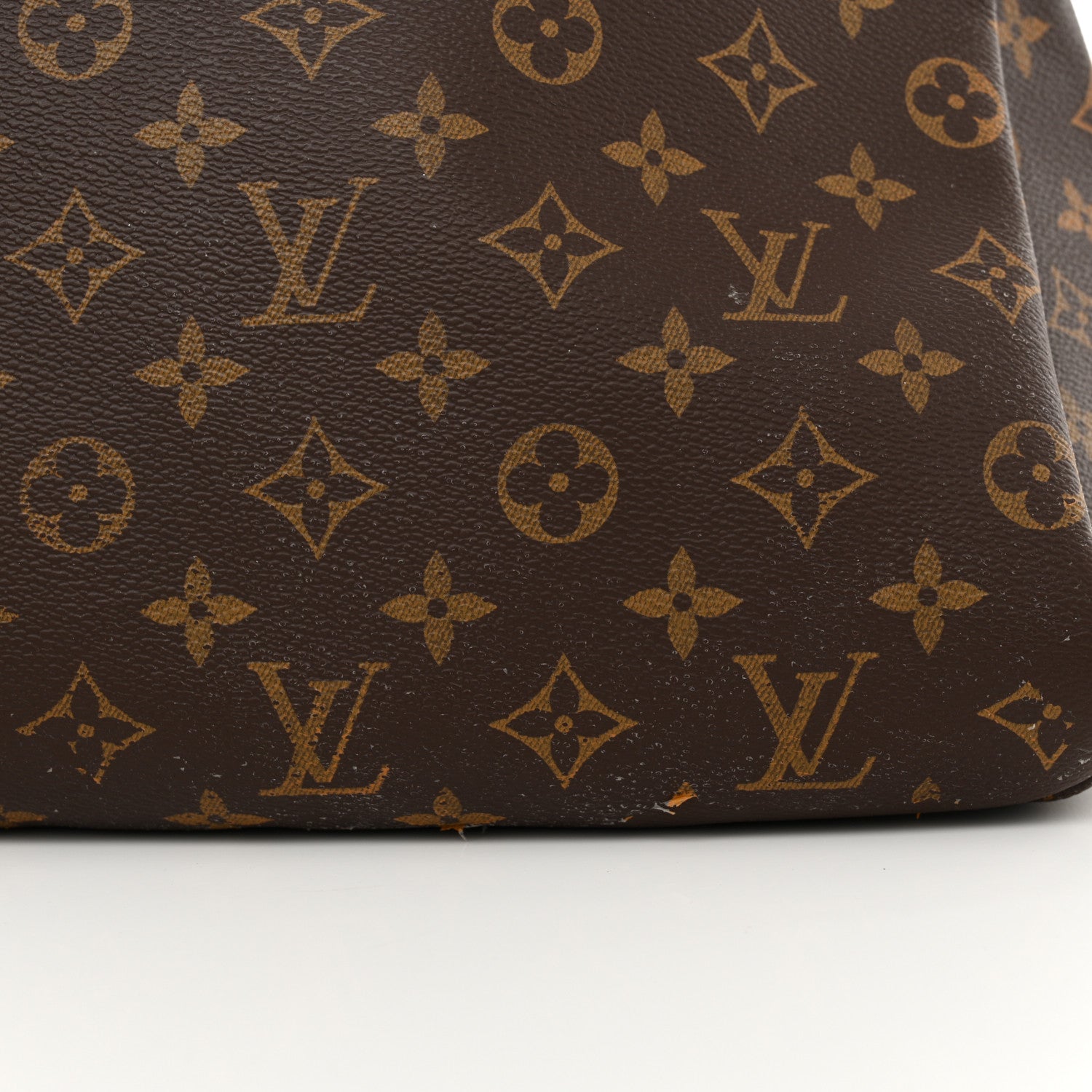 Louis Vuitton Monogram Artsy MM 20 of 21
