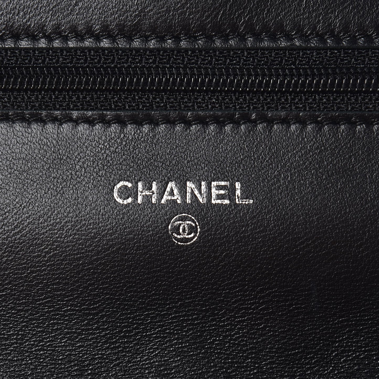 Lambskin Quilted Wallet On Chain WOC Black