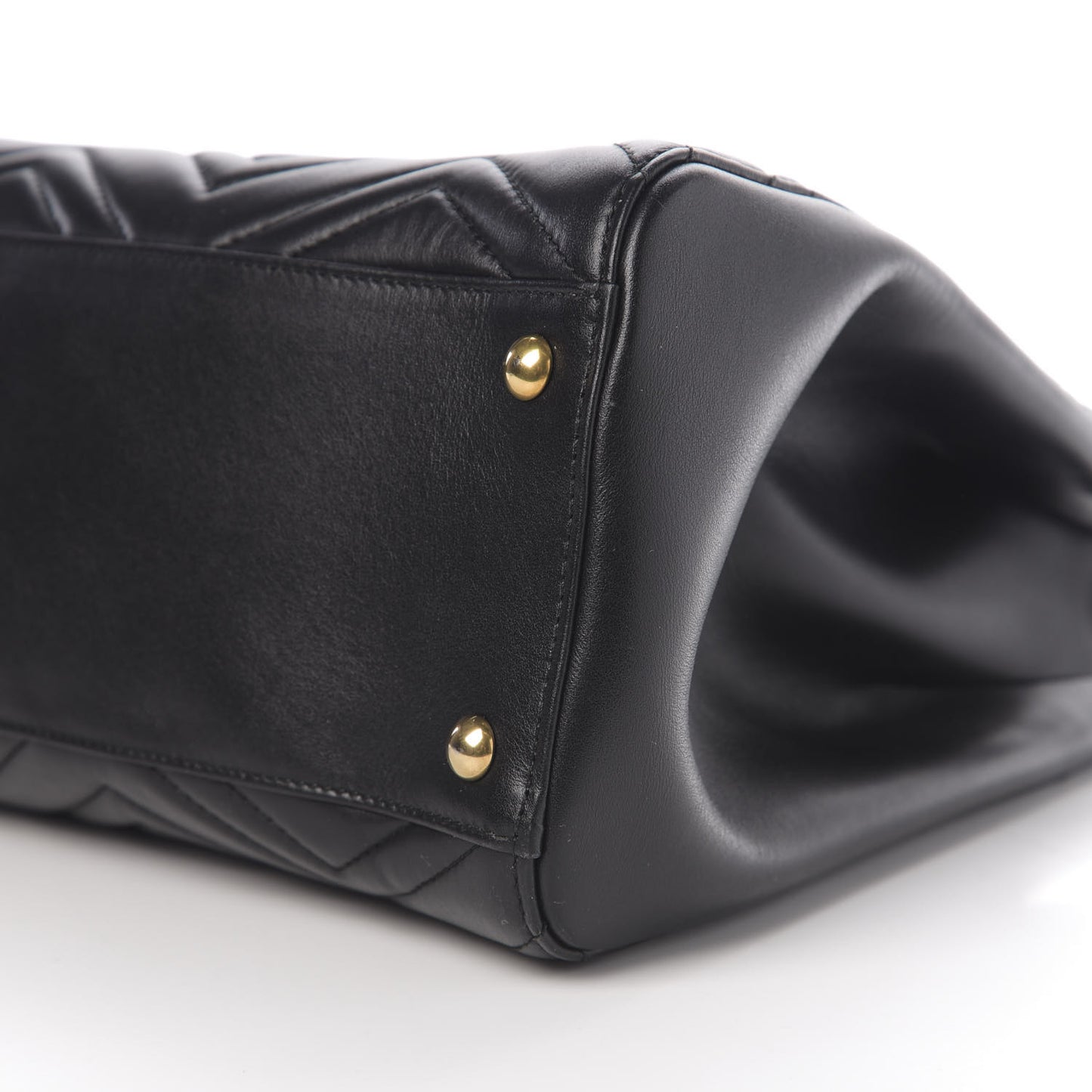 Calfskin Matelasse Medium GG Marmont Tote Black