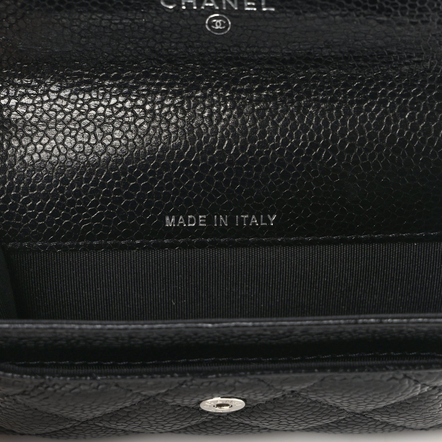 Caviar Quilted Flap Card Holder So Black