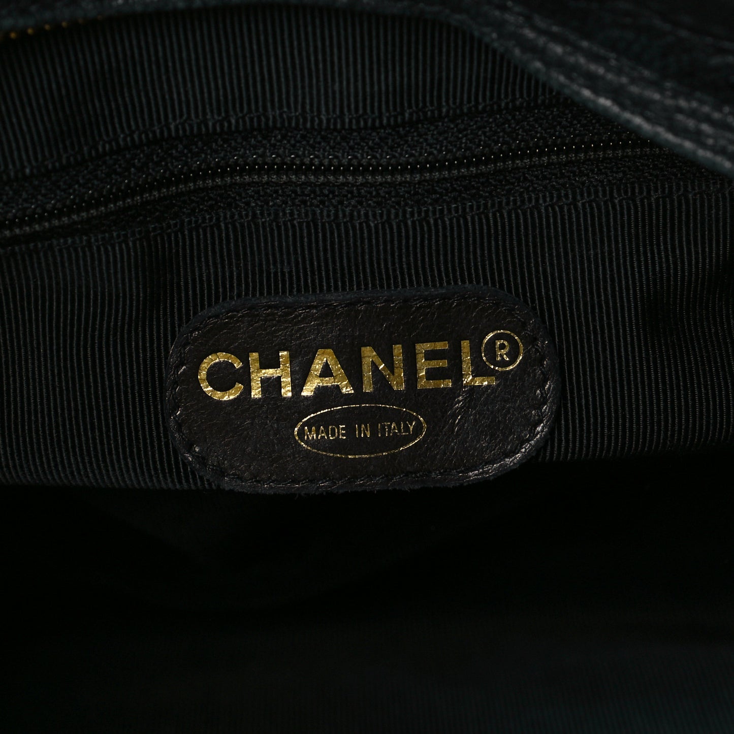 Caviar CC Shoulder Bag Black