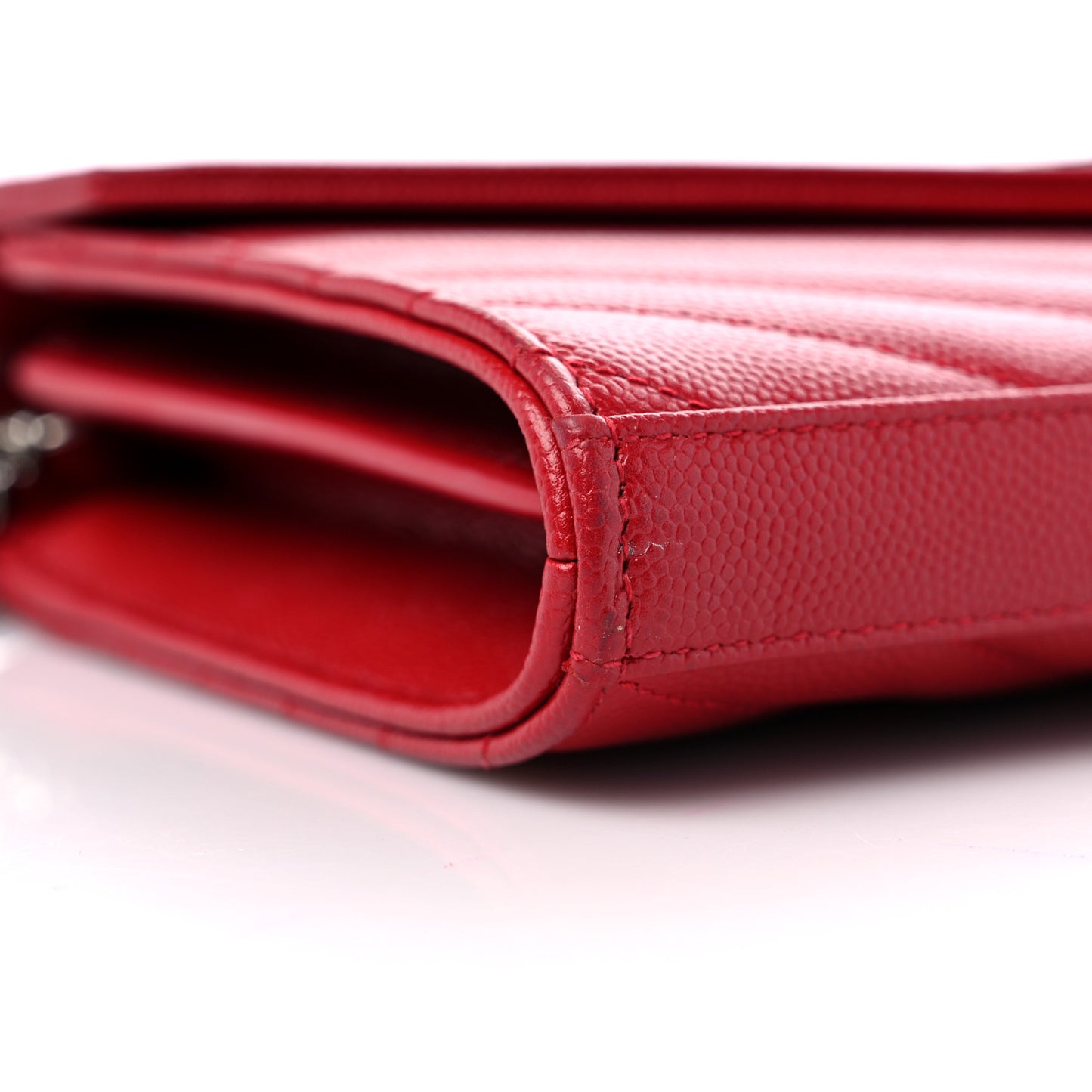 Grain De Poudre Matelasse Chevron Monogram Chain Wallet Red