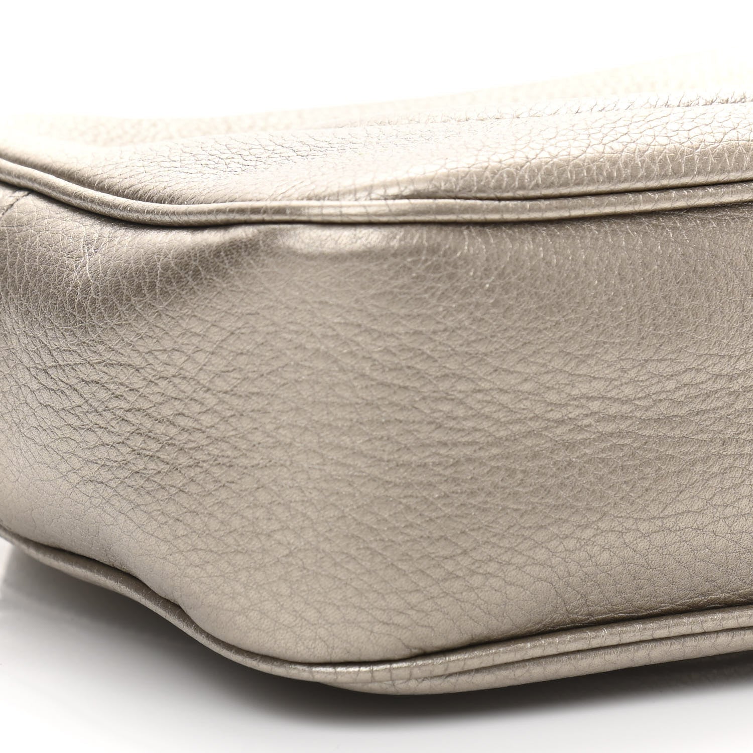 Gucci Metallic Pebbled Calfskin Small Soho Disco Bag Golden Beige 9 of 10