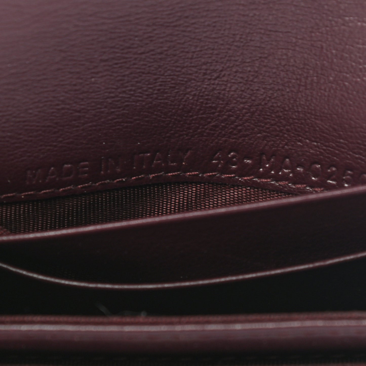 Oblique Saddle Card Holder Bordeaux