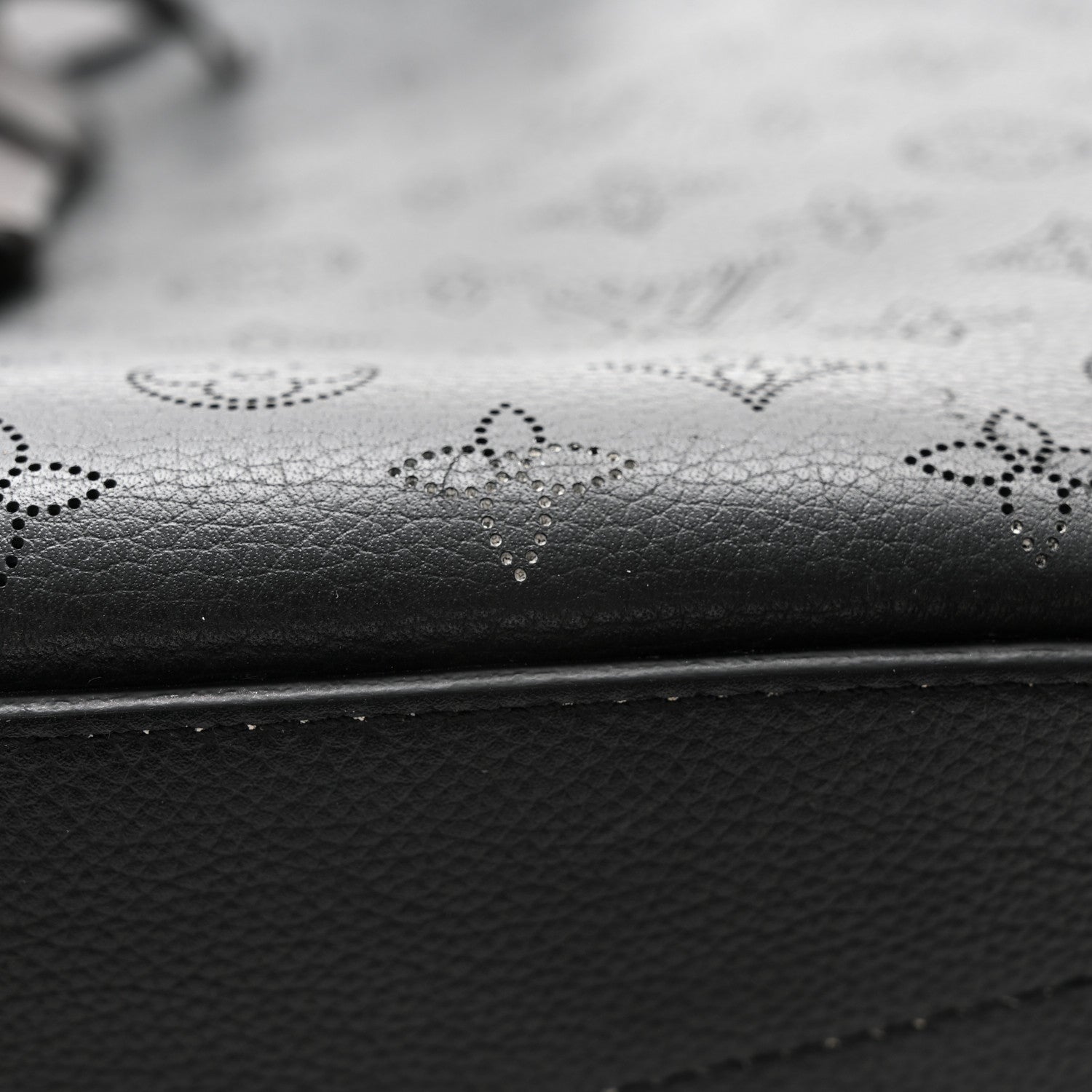 Louis Vuitton Mahina Girolata Black 13 of 13