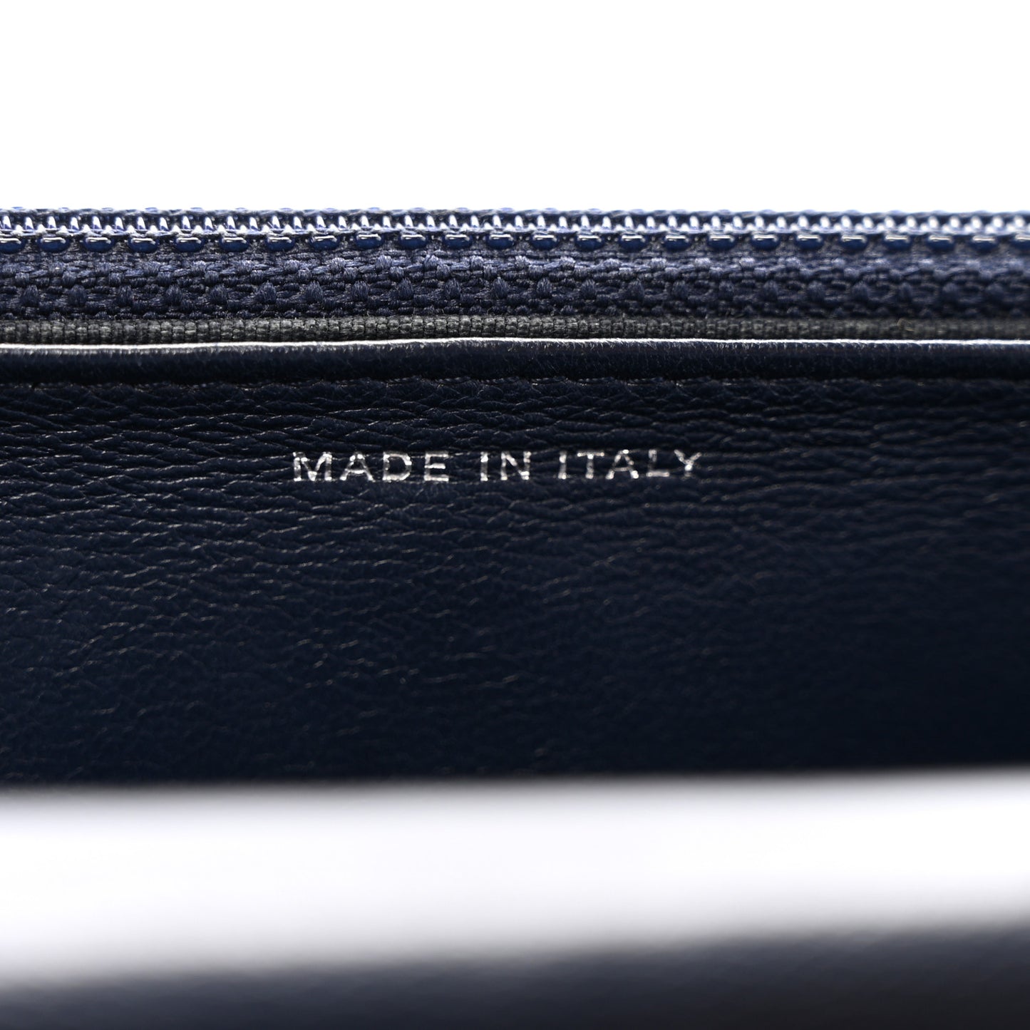 Quilted Wallet On Chain WOC  Navy Blue