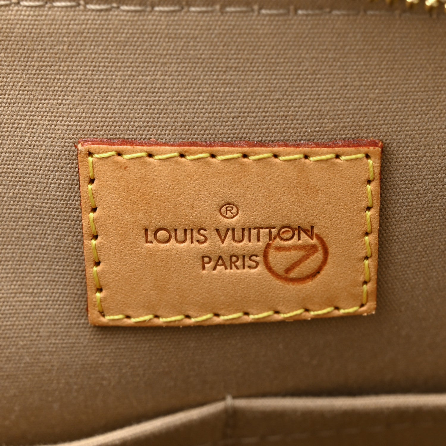 Louis Vuitton Vernis Alma PM Dune 6 of 15