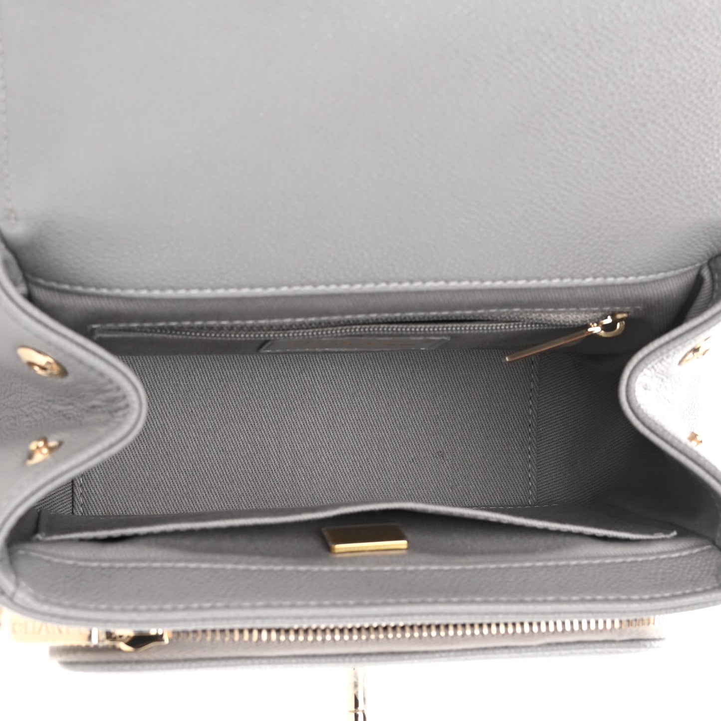 Caviar Quilted Small Business Affinity Flap Grey
