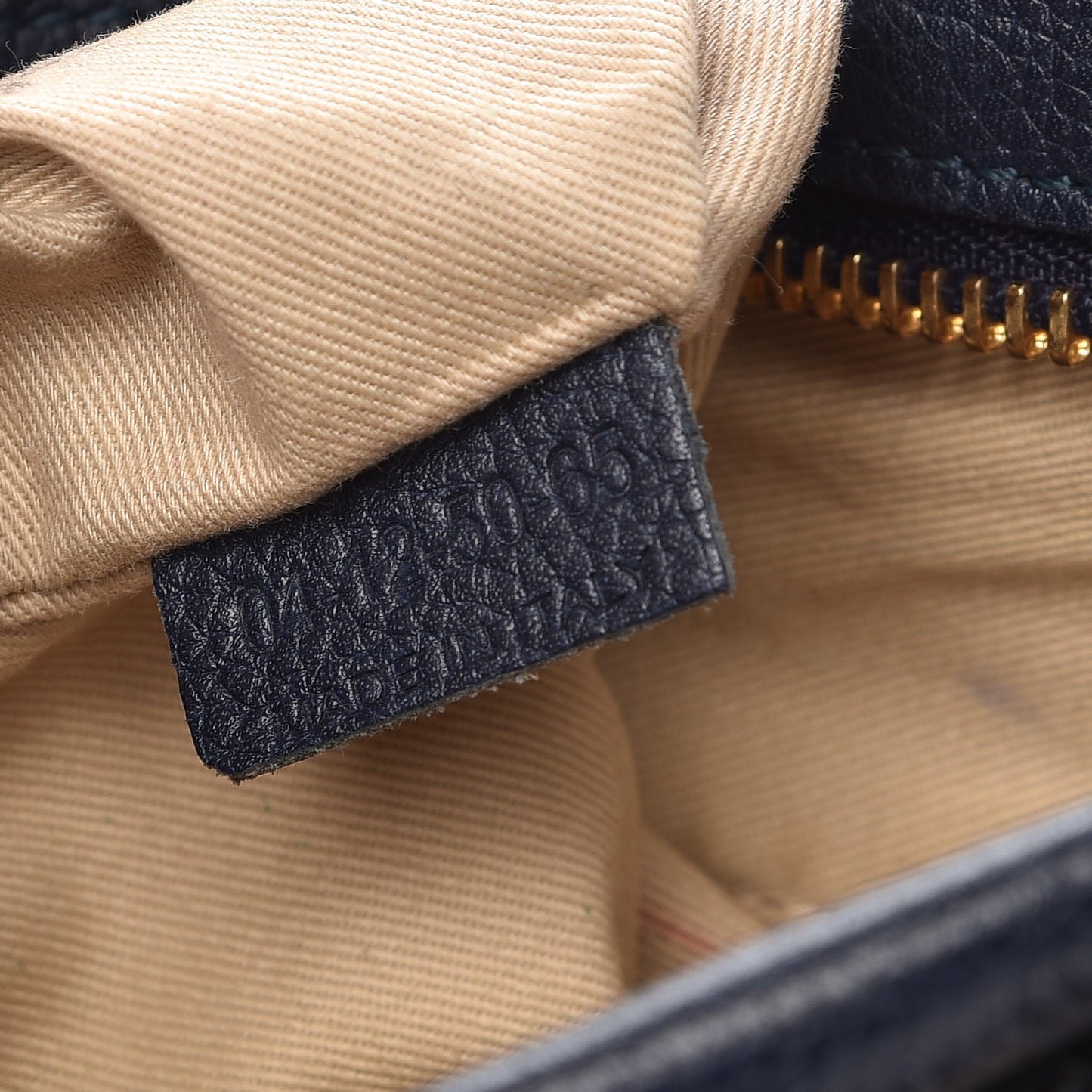 Calfskin Medium Paraty Navy