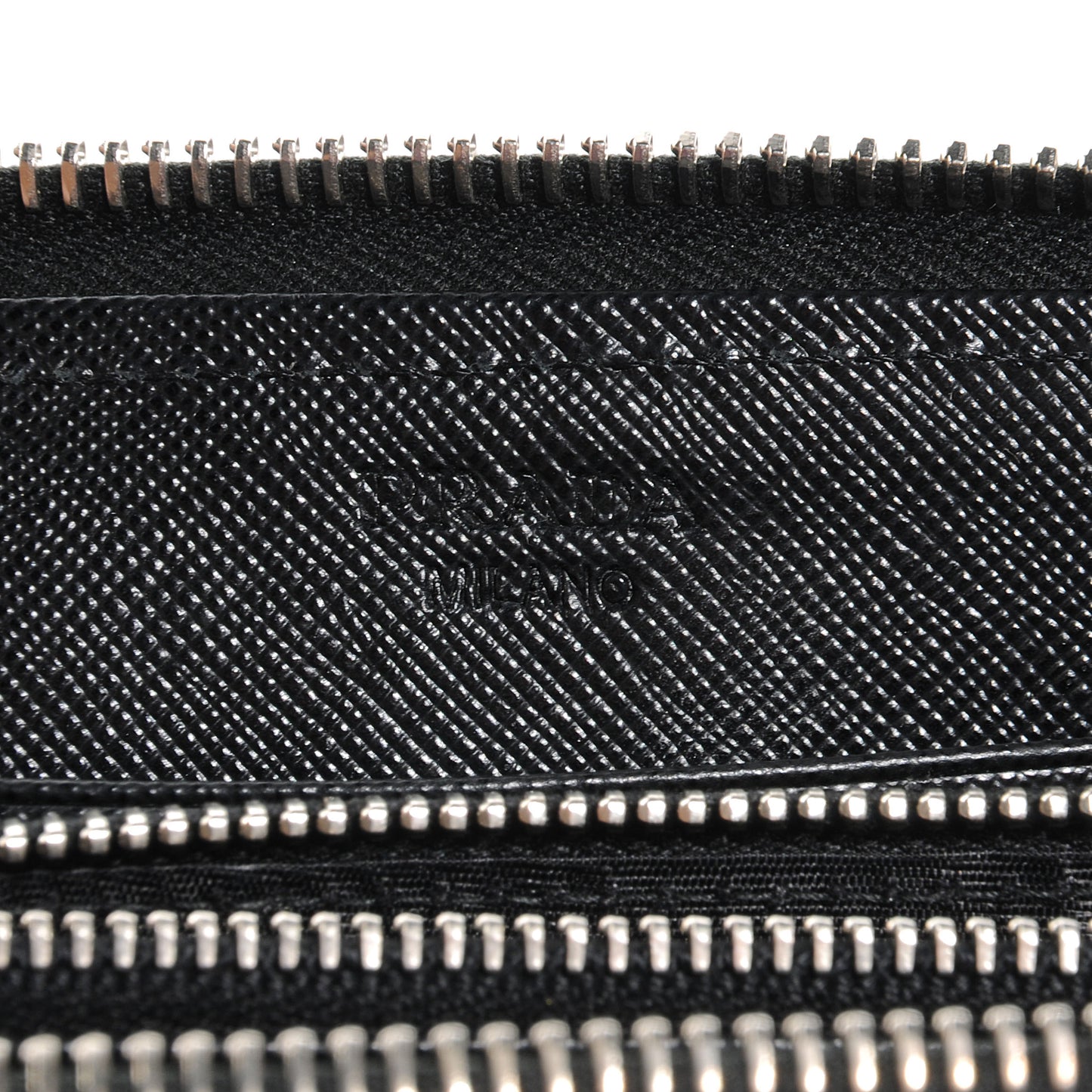 Saffiano Zip Around Wallet Nero Black