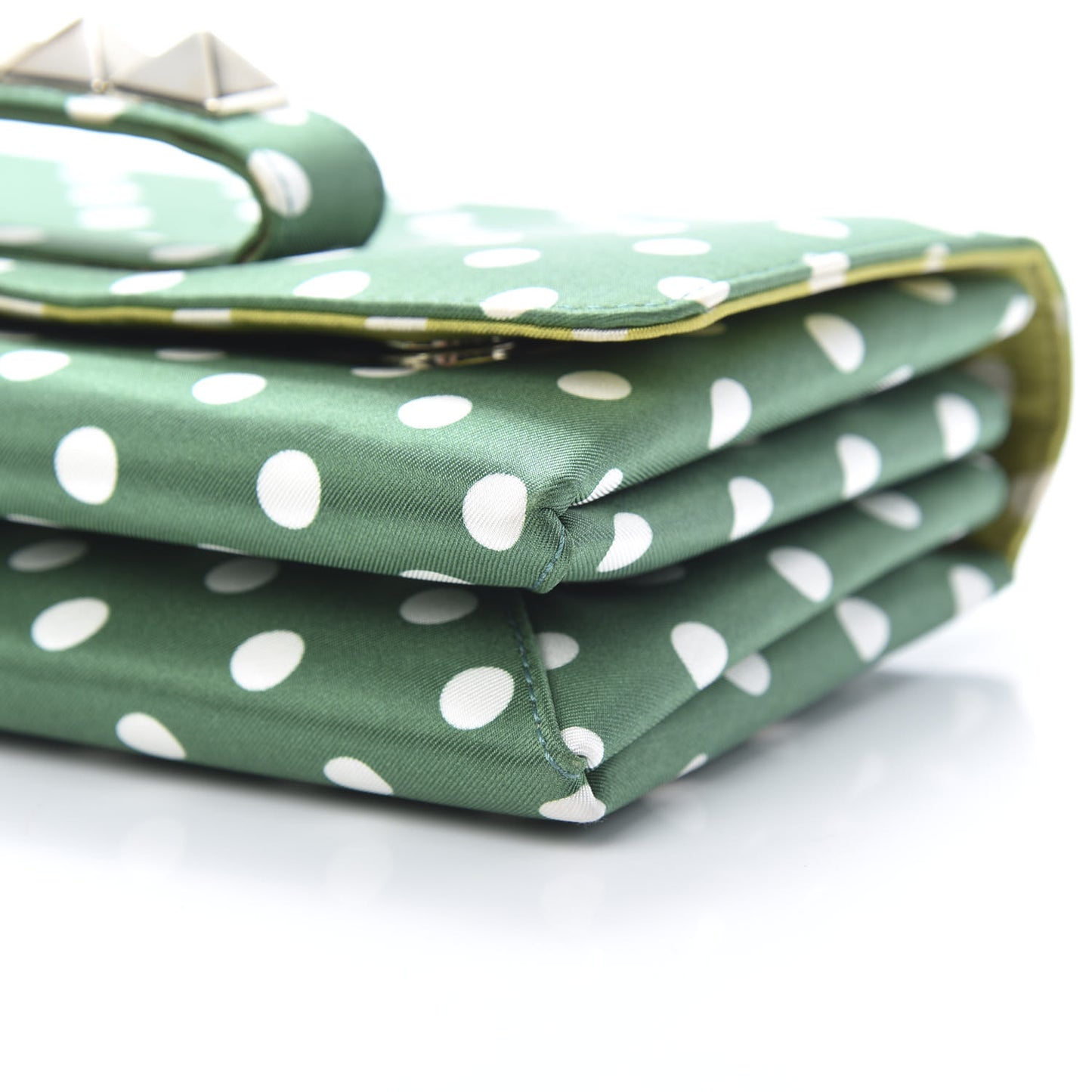 Silk Poise Va Va Voom Shoulder Bag Green Pop