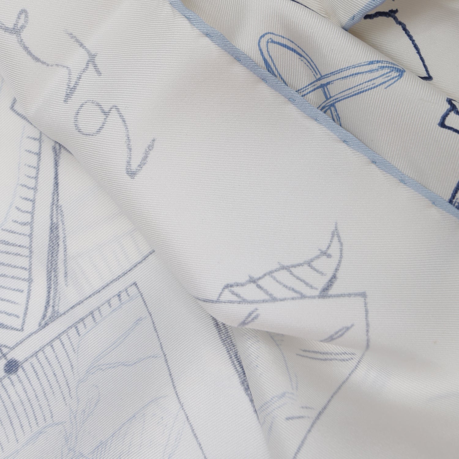Hermes Silk Instructions Sur L'Art de Nouer et Porter Votre Carre Scarf 70 4 of 5