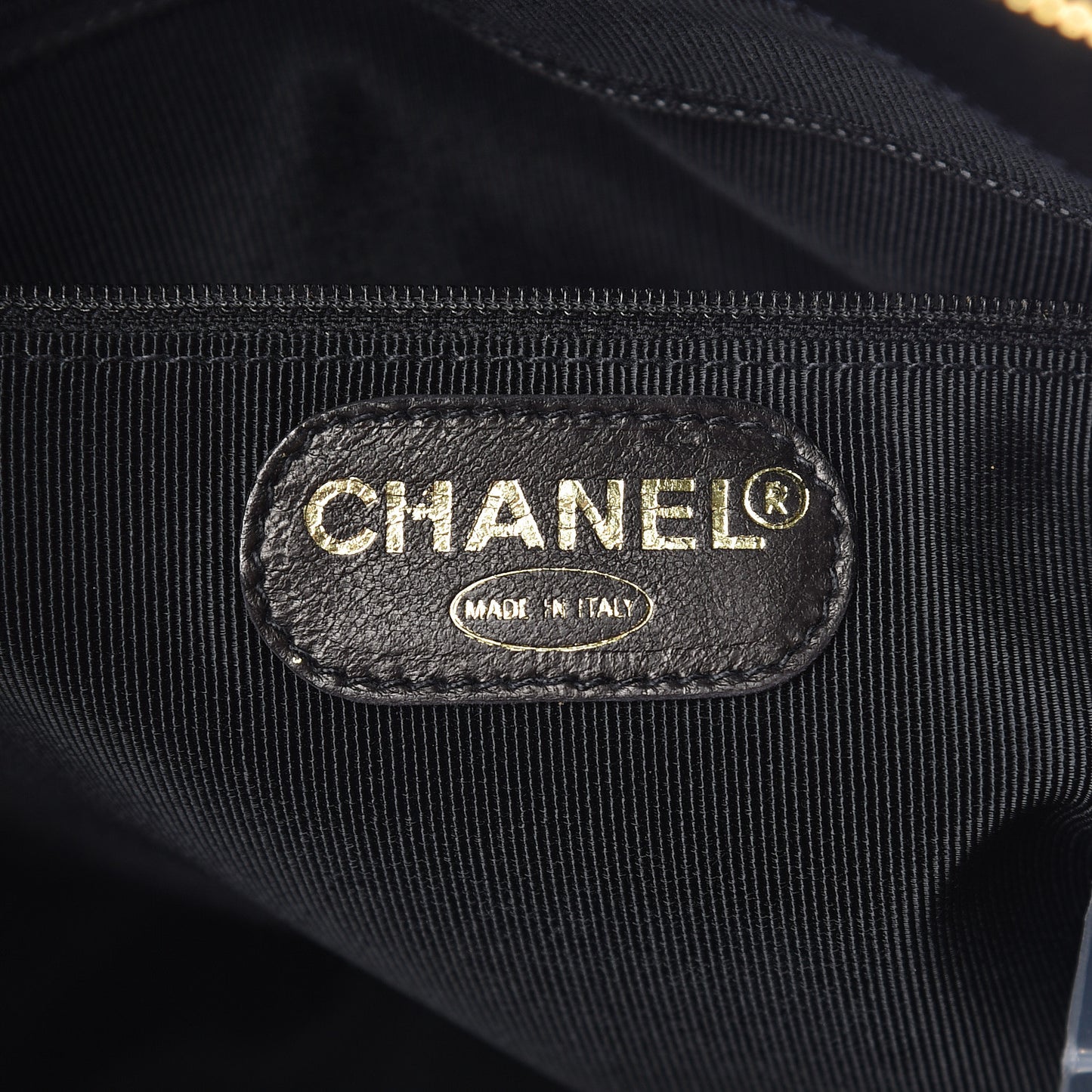 Caviar CC Shoulder Bag Black