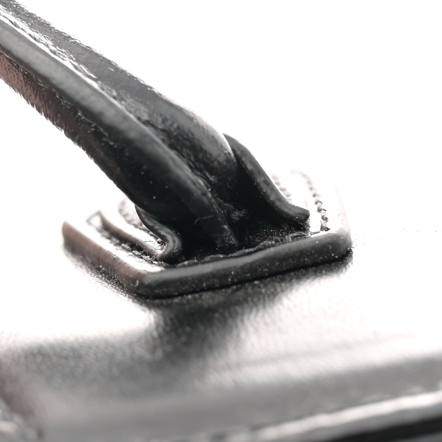 Box Calfskin Toy Antigona Black Red